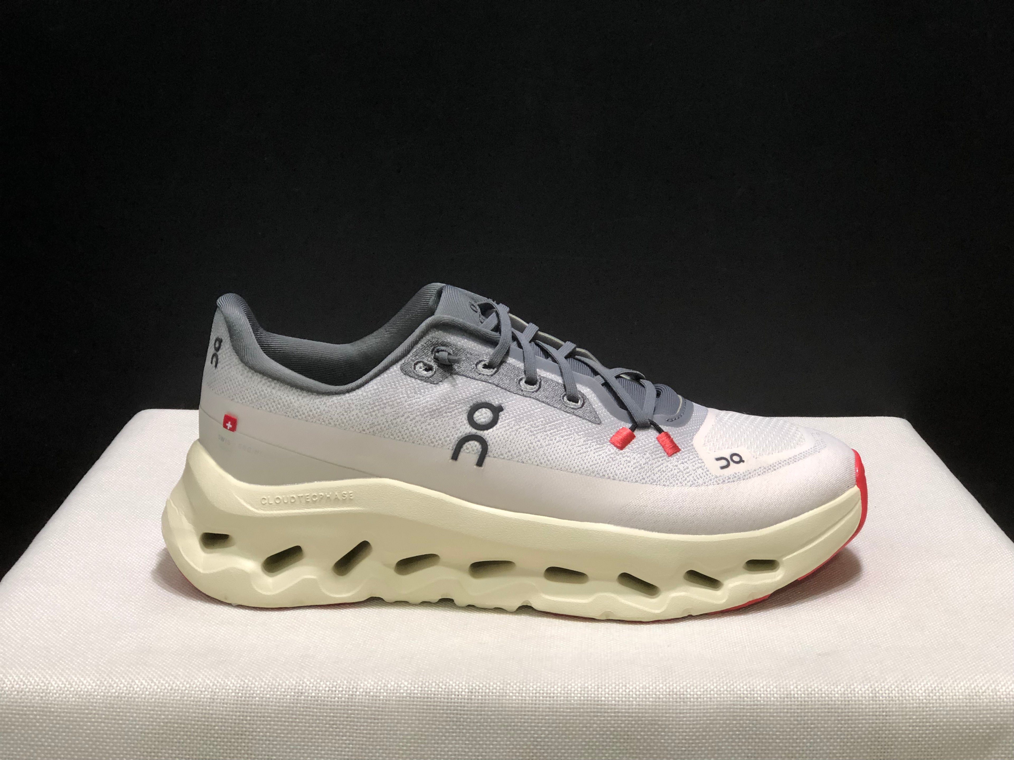 On Running Cloudtilt Shock Absorption Casual Running Shoes Rock/Sand