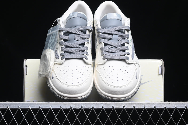 Travis Scott Fragment Design Nike Air Jordan 1 Low Gloomy Bear OG SP Grey White Sneakers