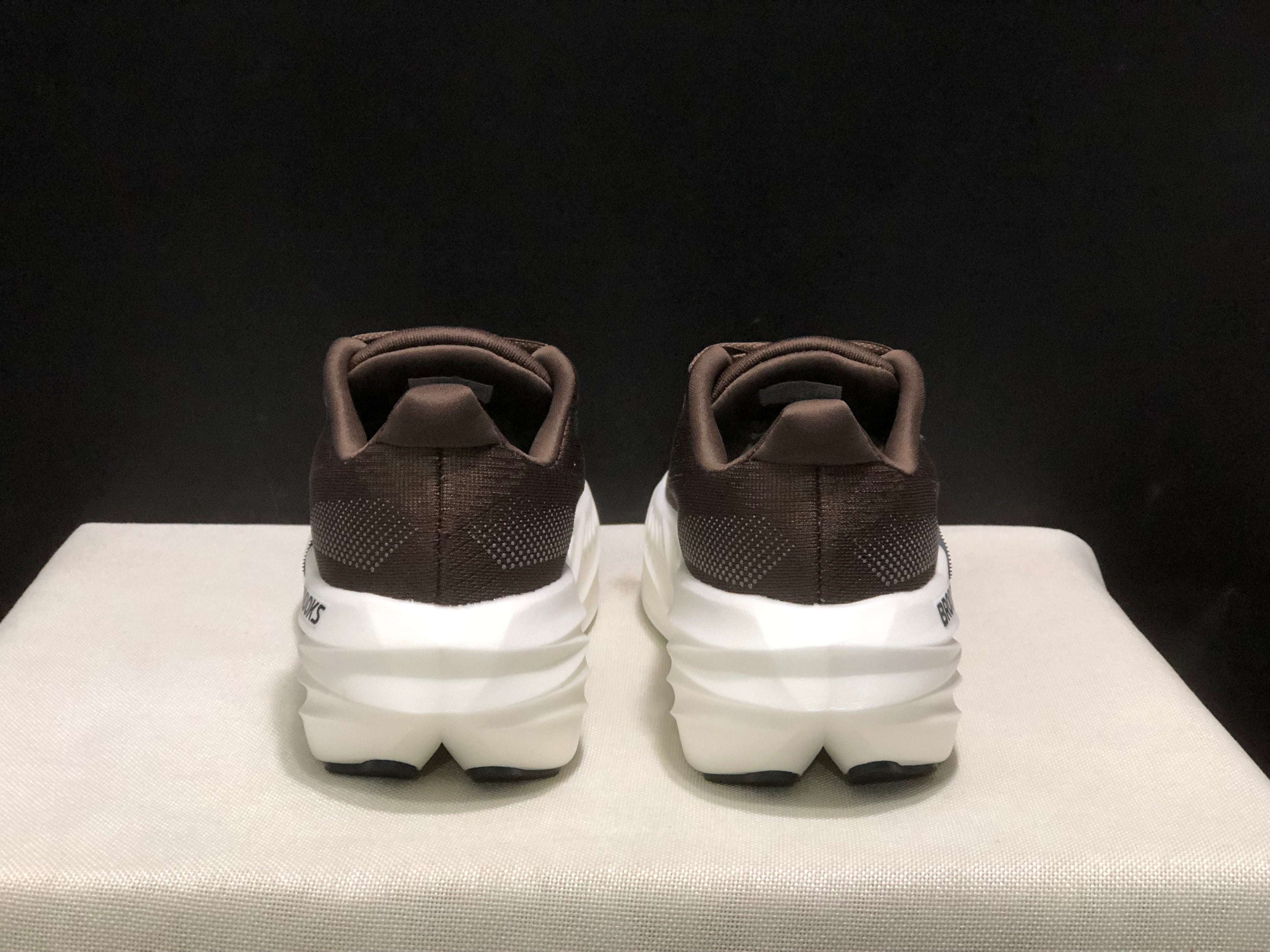 Brooks Glycerin Max Comfortable Low-top Running Shoes Brown