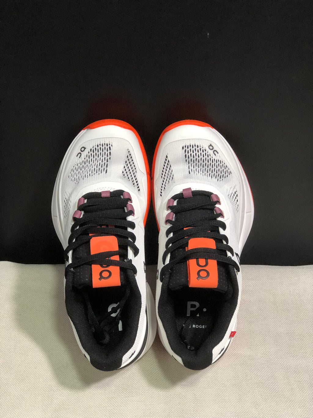 On Running The Roger Rro Durable And Breathable Tennis Shoes White/Tangerine