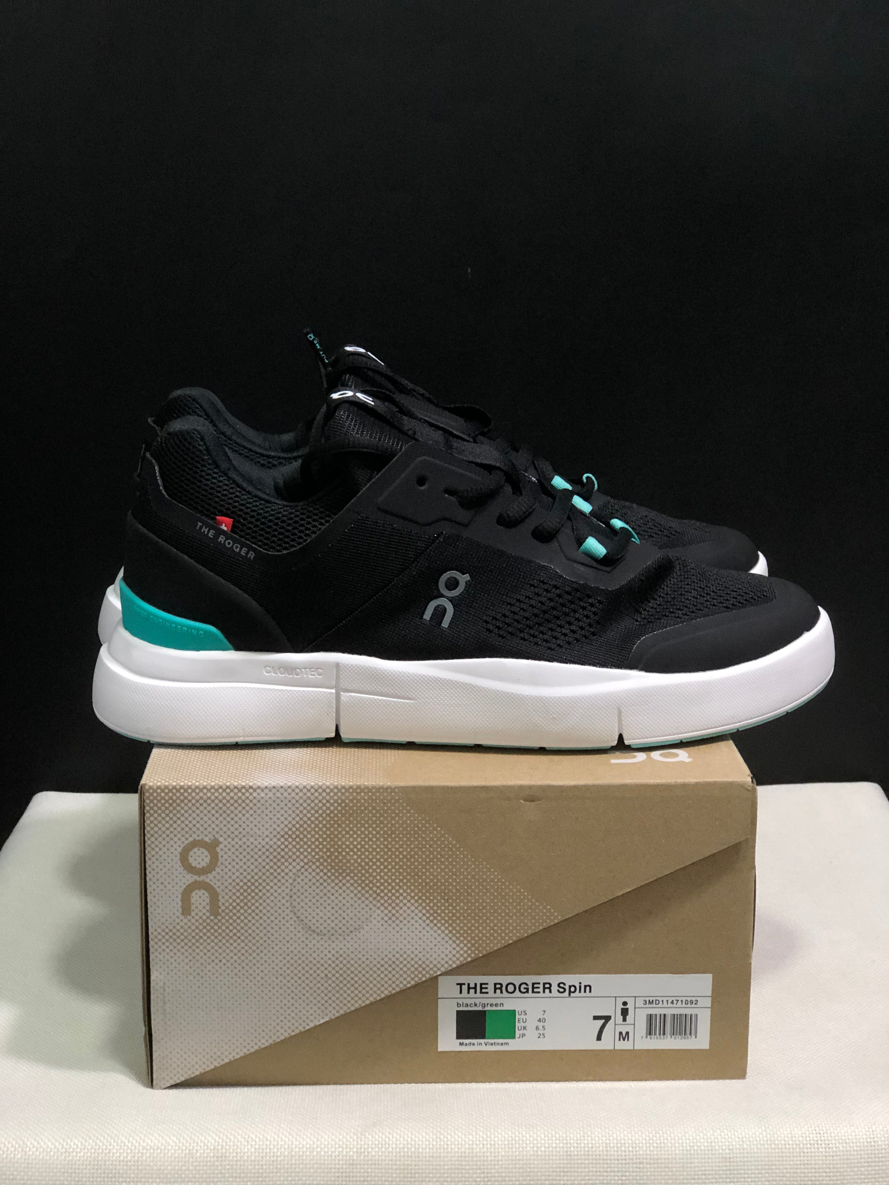 On Running The Roger Spin Breathable Mesh Sneakers Black/Green