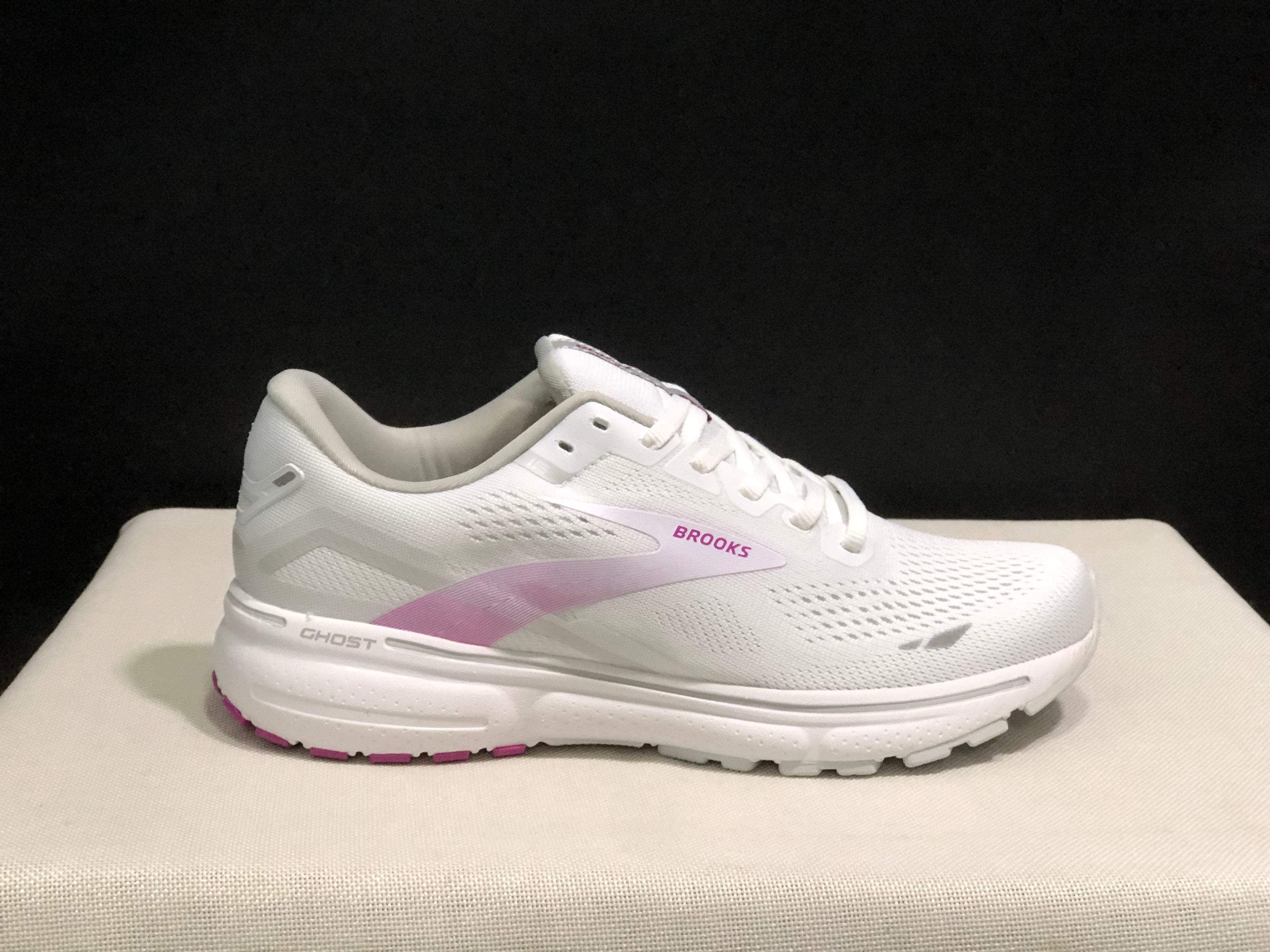Brooks Ghost 15 Shock-absorbing Wear-resistant Low-top Running Shoes White Rose Red
