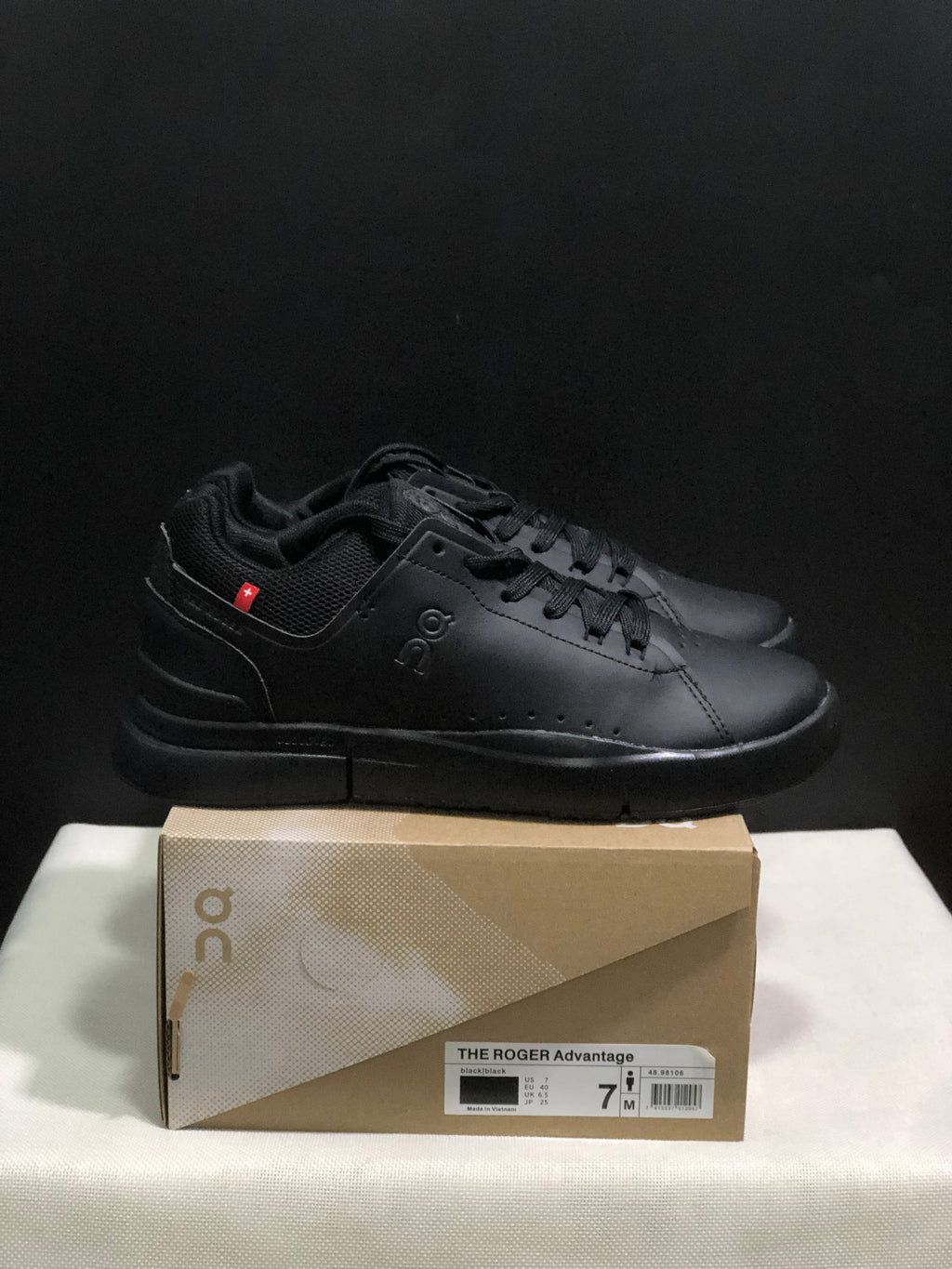 On Running The Roger Spin Board Shoes All Black