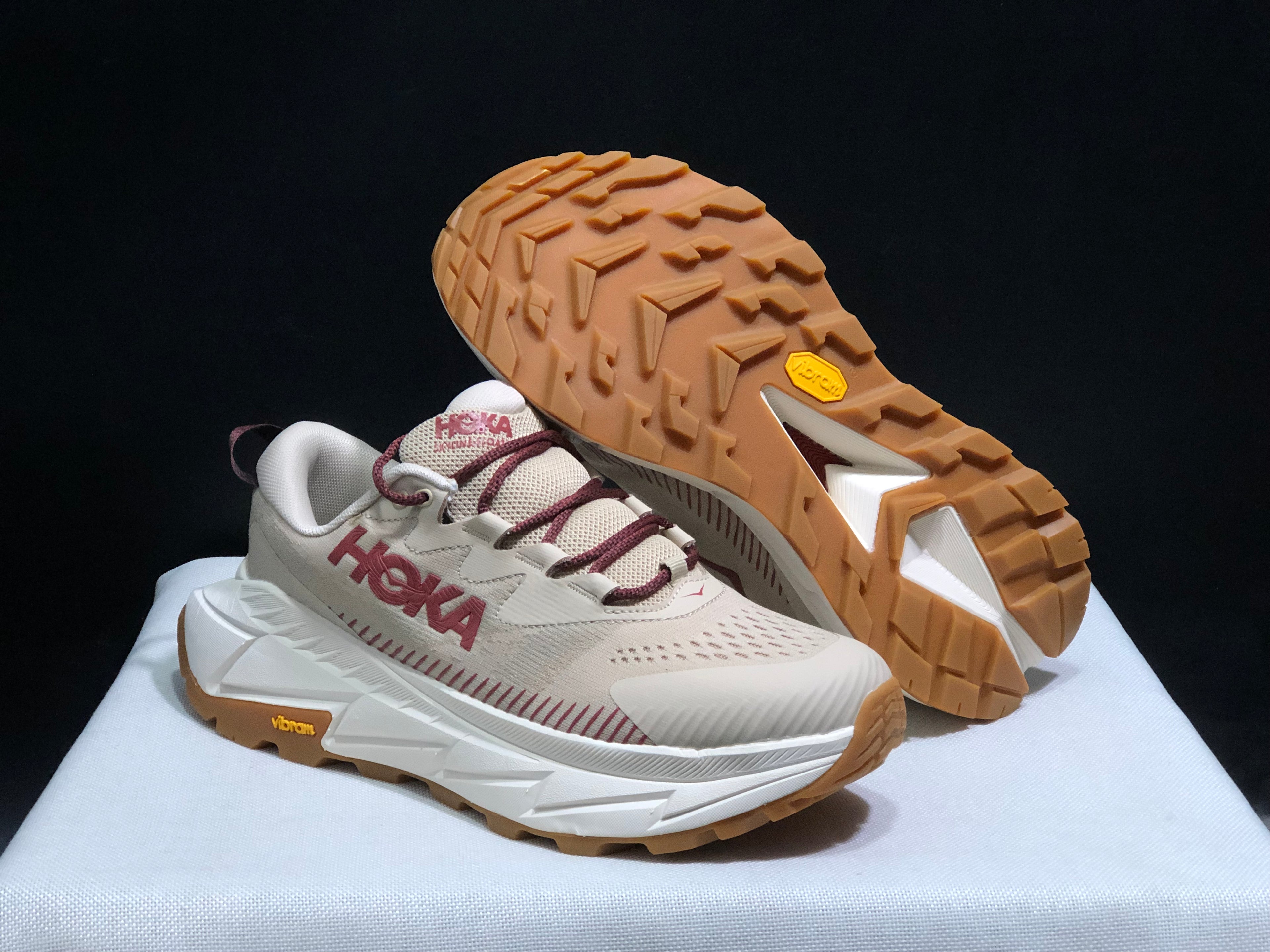 Hoka One One Skyline Float X Outdoor Running Shoes Sneakers Beige