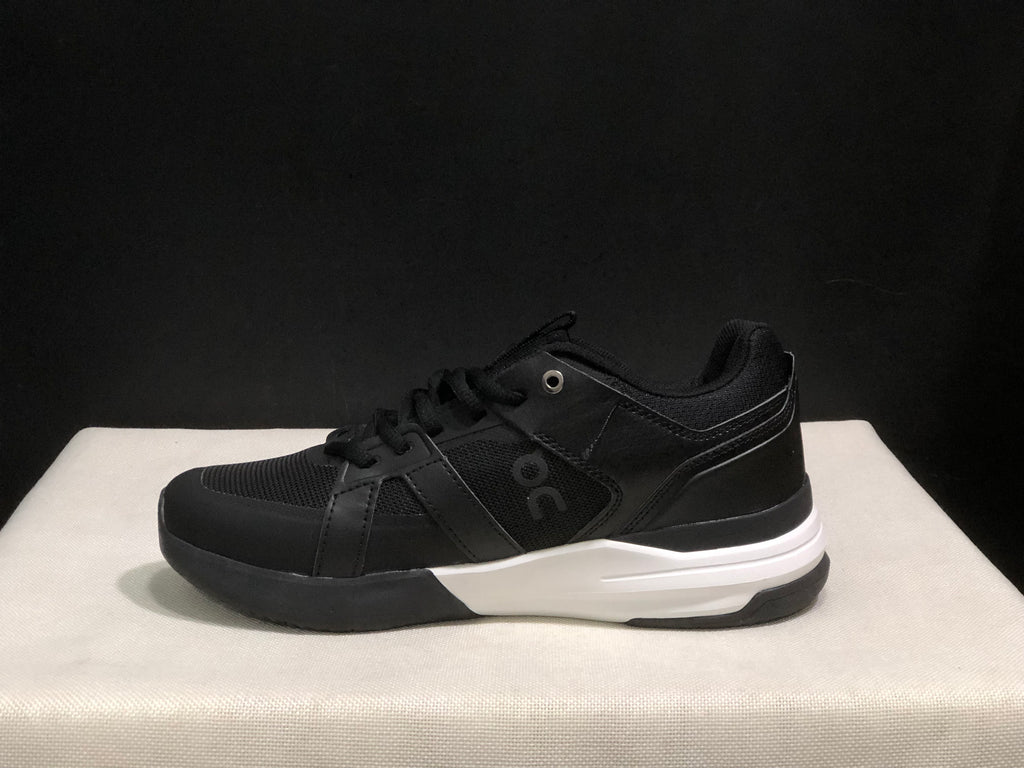 On Running The Roger Clubhouse Pro Anti-Slip Sports Shoes Black/White