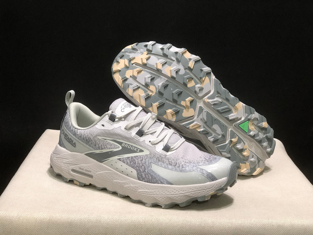 Brooks Cascadia 18 Low-top Running Shoes Oyster/Primer Grey/Coconut