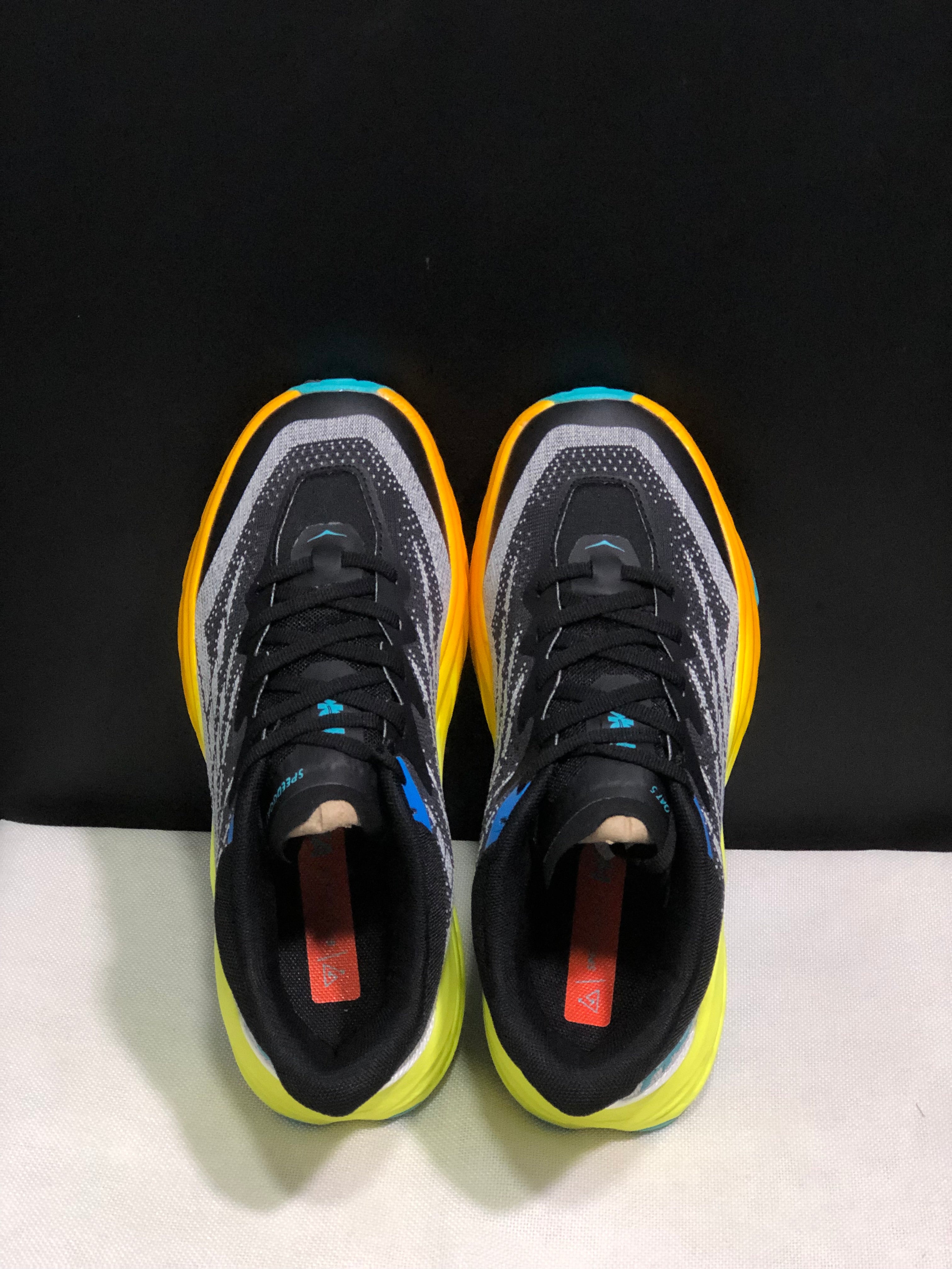 Hoka One One Speedgoat 5 Men's Trail Running Shoes Sneakers Black/Gold