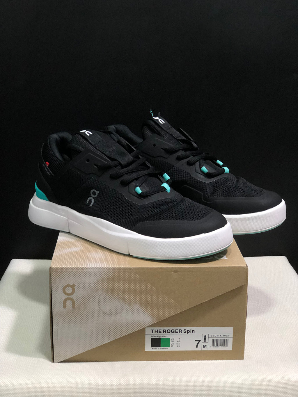 On Running The Roger Spin Breathable Mesh Sneakers Black/Green