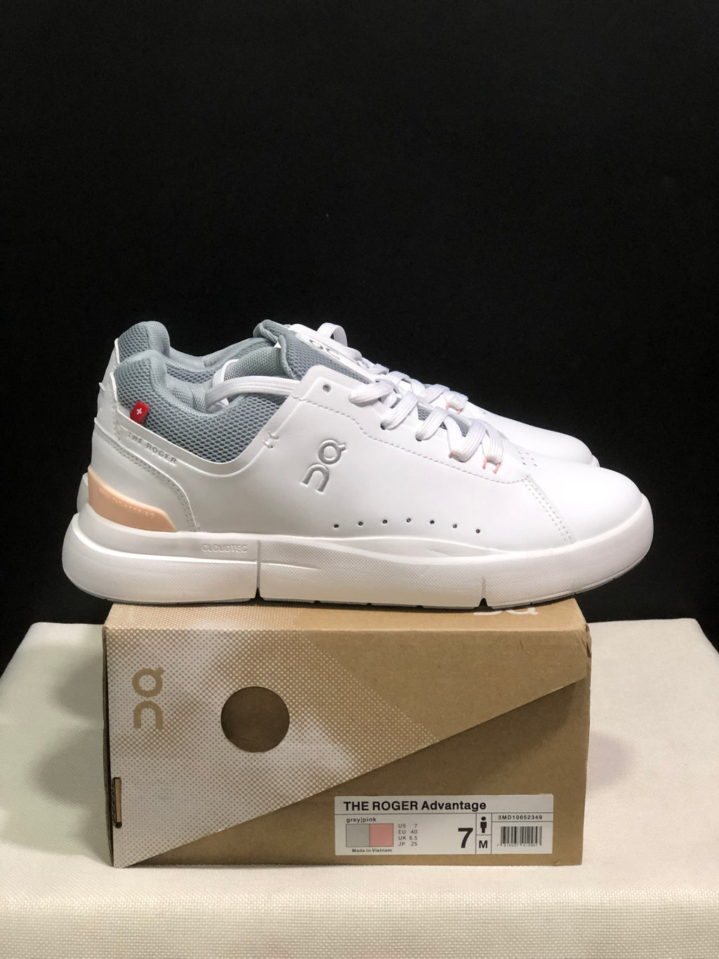 On Running The Roger Spin Board Shoes Grayish-White