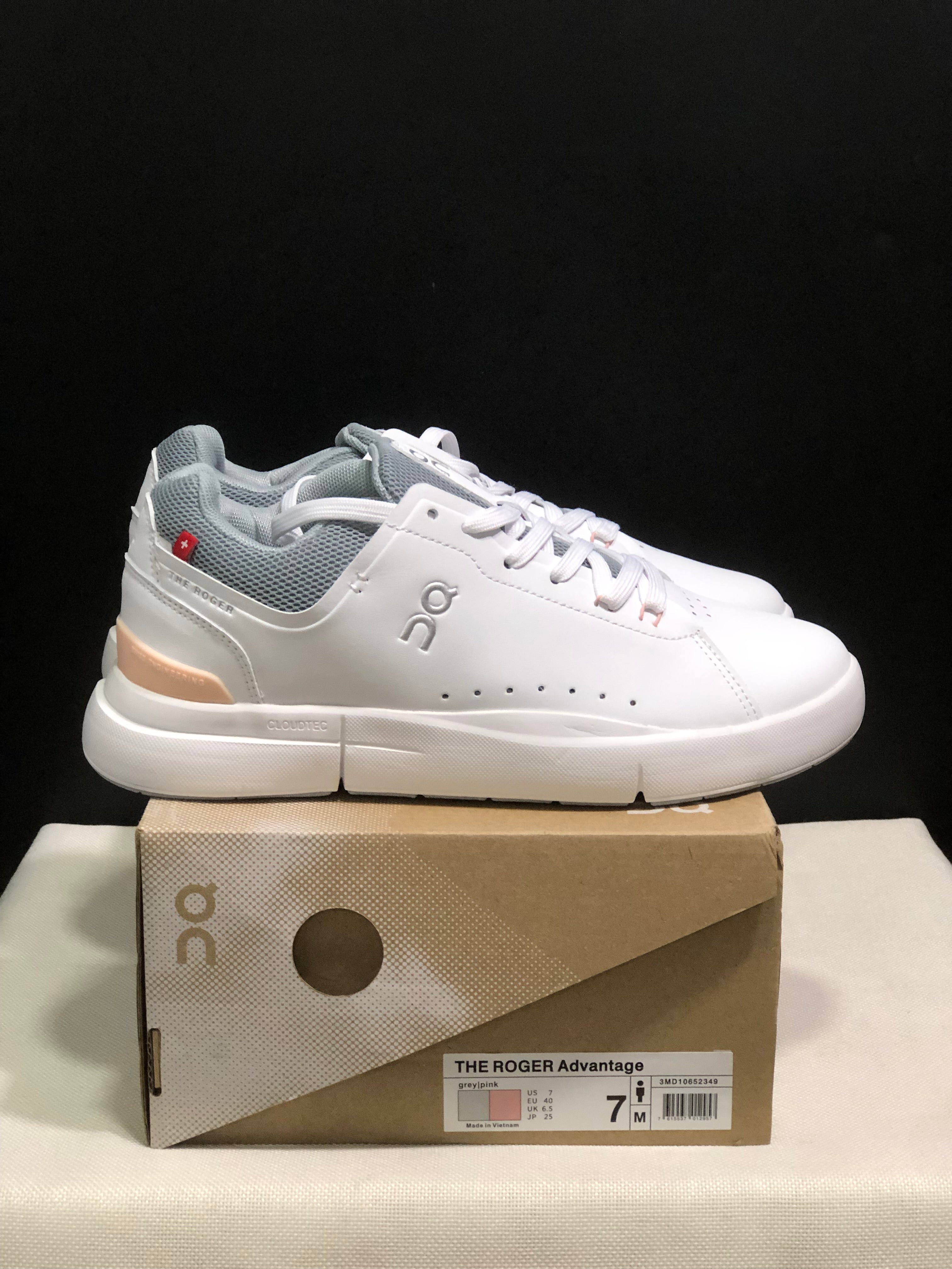 On Running The Roger Spin Board Shoes Grayish-White