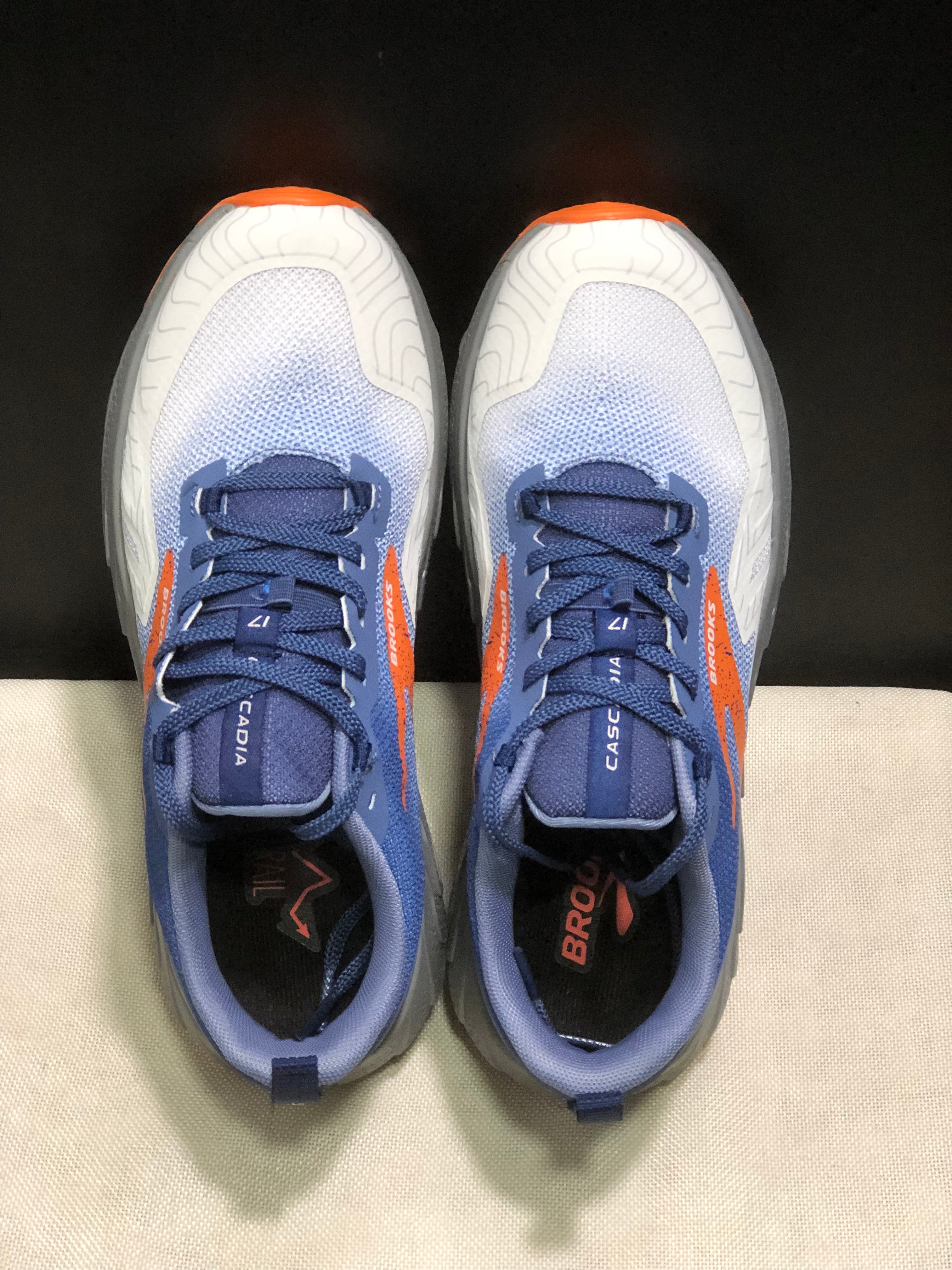 Brooks Cascadia 17 Trail Running Shoes Blue/Navy/Firecracker