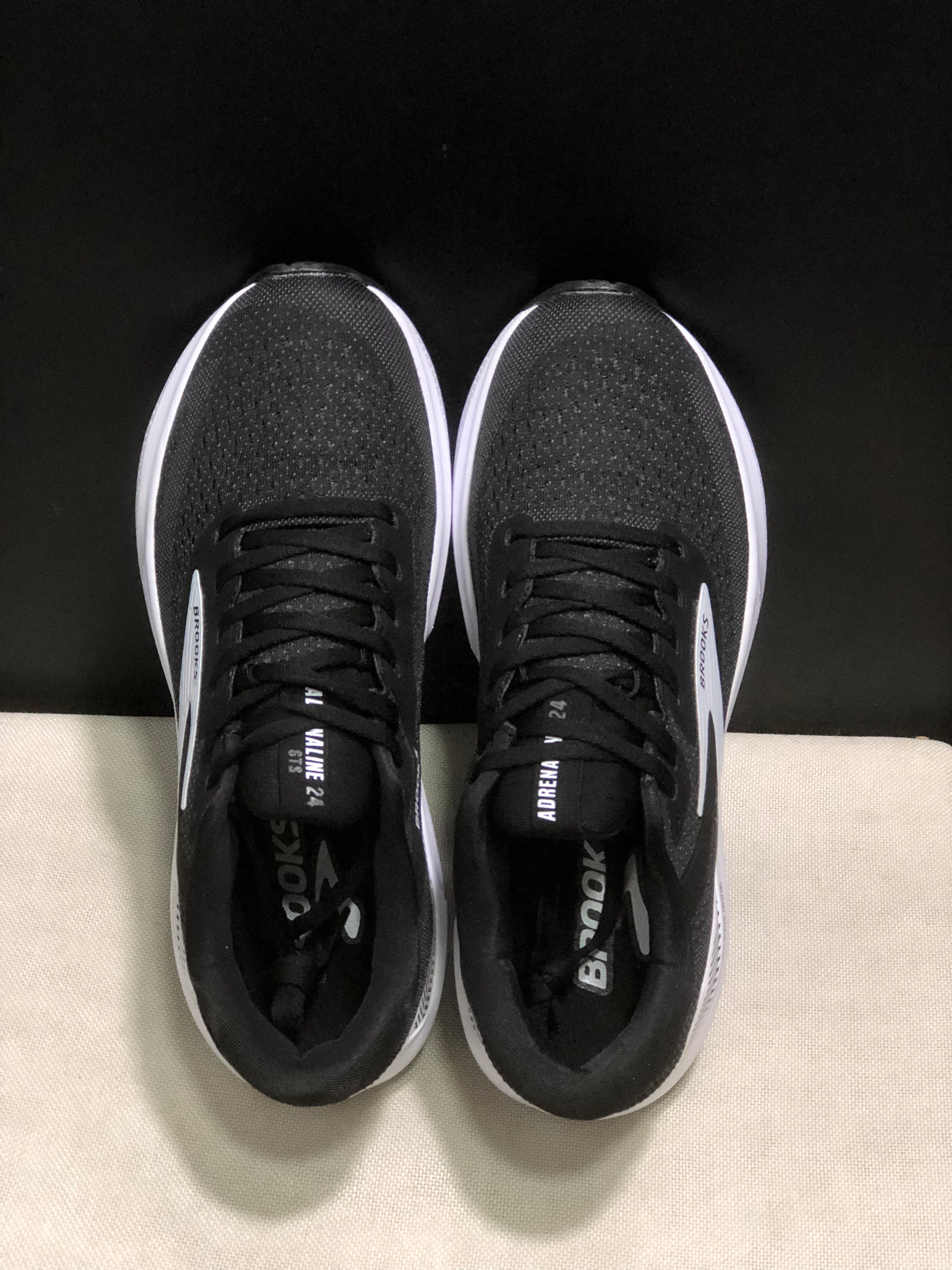 Brooks Adrenaline GTS 24 Casual Running Shoes Black/White