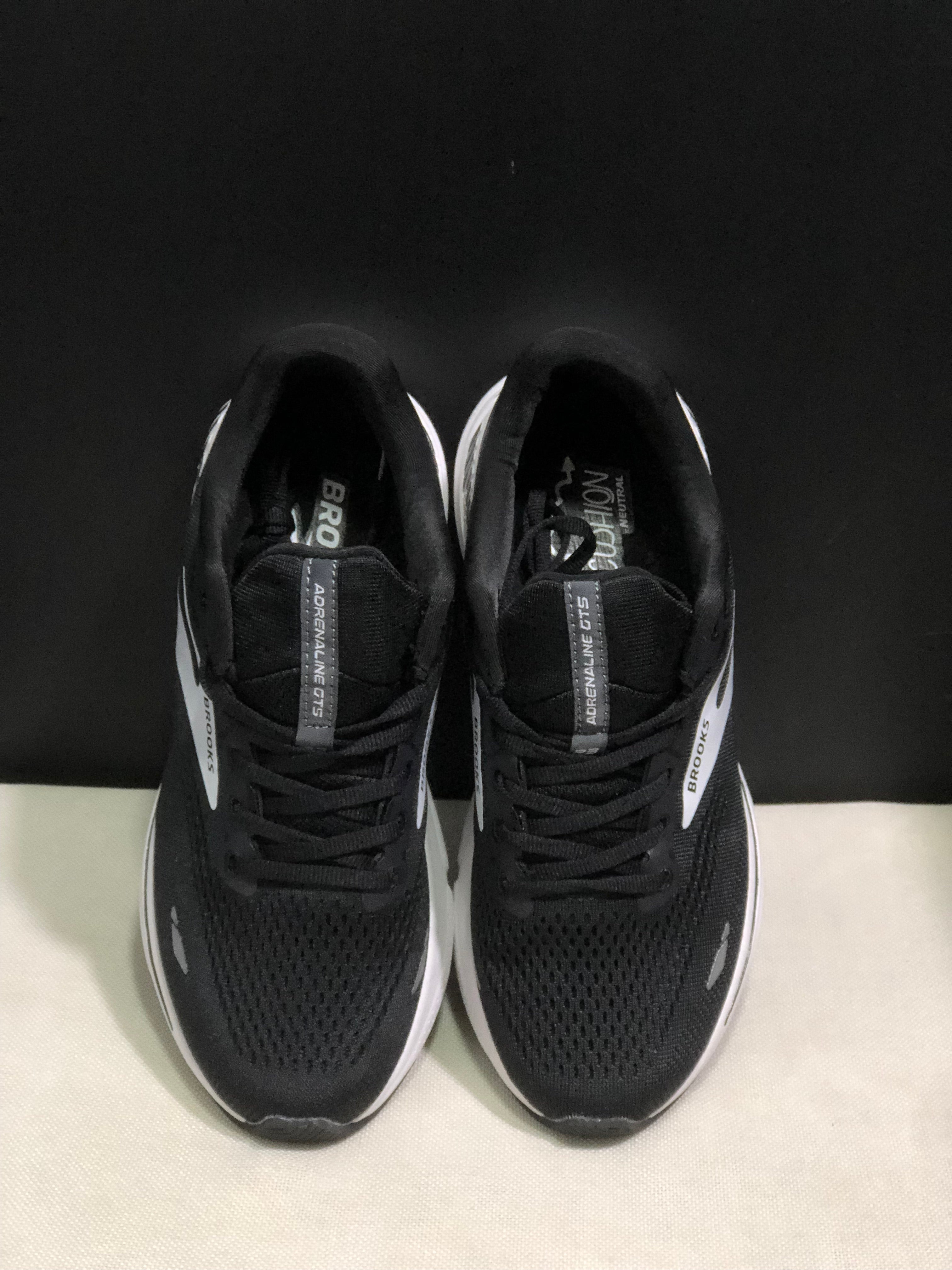 Brooks Adrenaline GTS 23 Shock-absorbing Wear-resistant Low-top Running Shoes Black/White