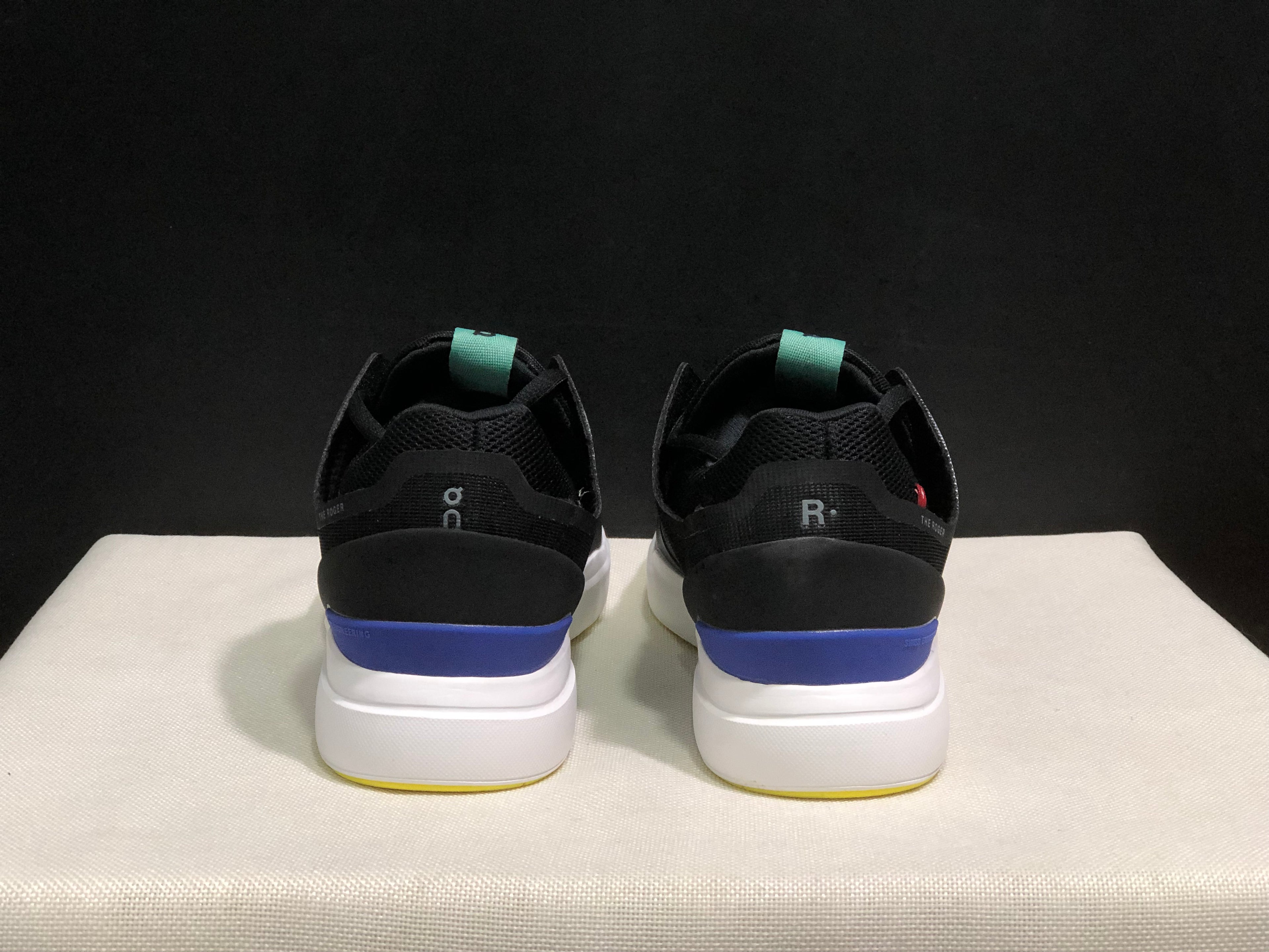 On Running The Roger Spin Breathable Mesh Sneakers Black