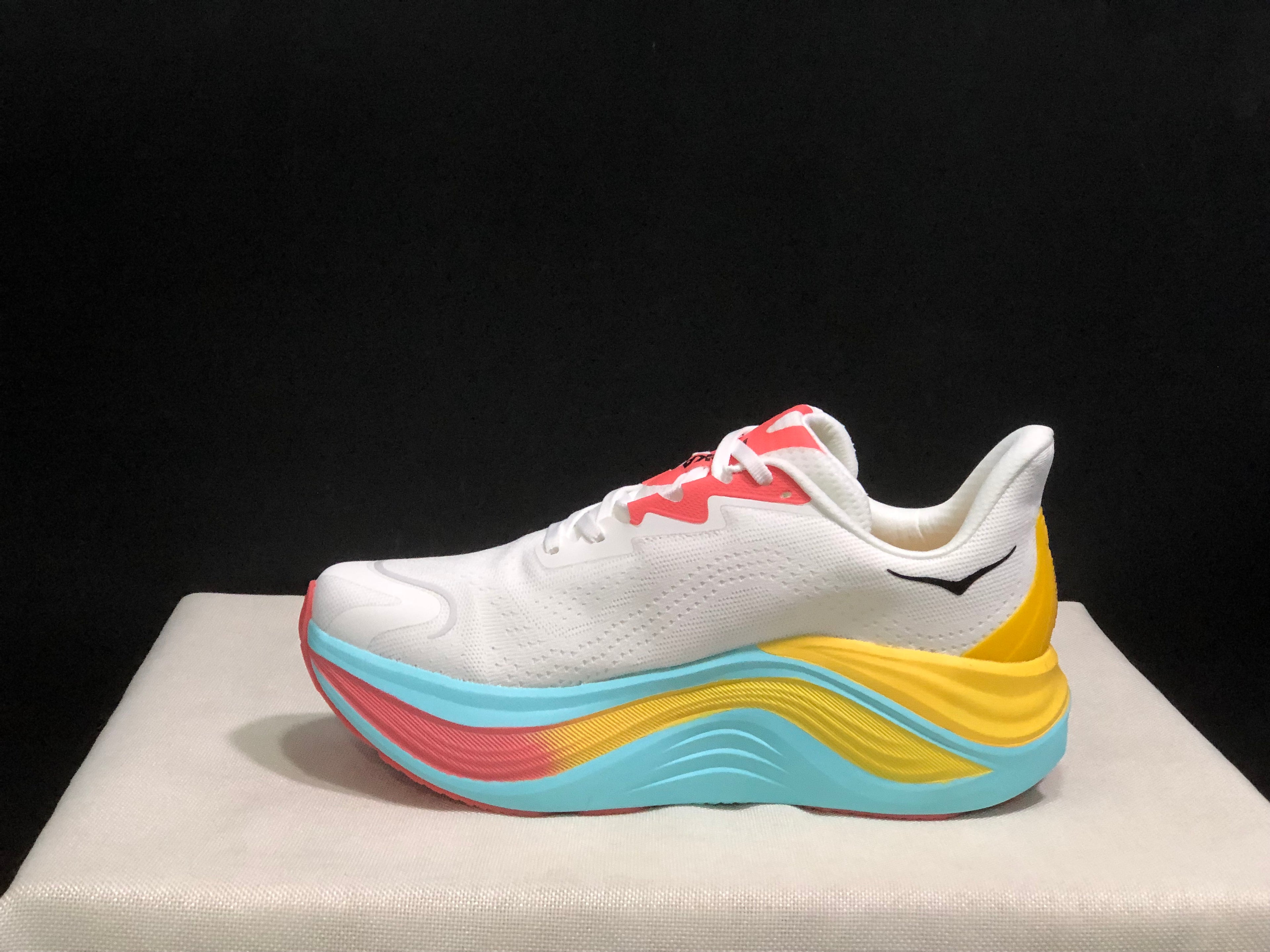 Hoka One One Skyward X White Anti-slip Wear-resistant Running Shoes Sneakers