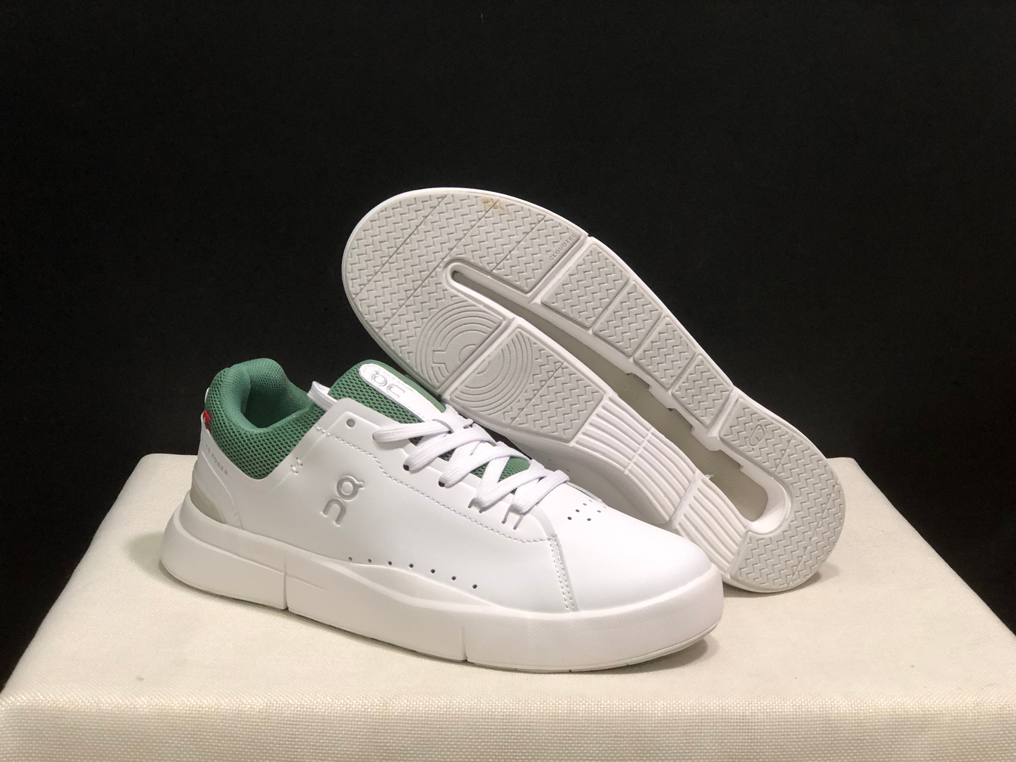 On Running The Roger Spin Board Shoes White/Green