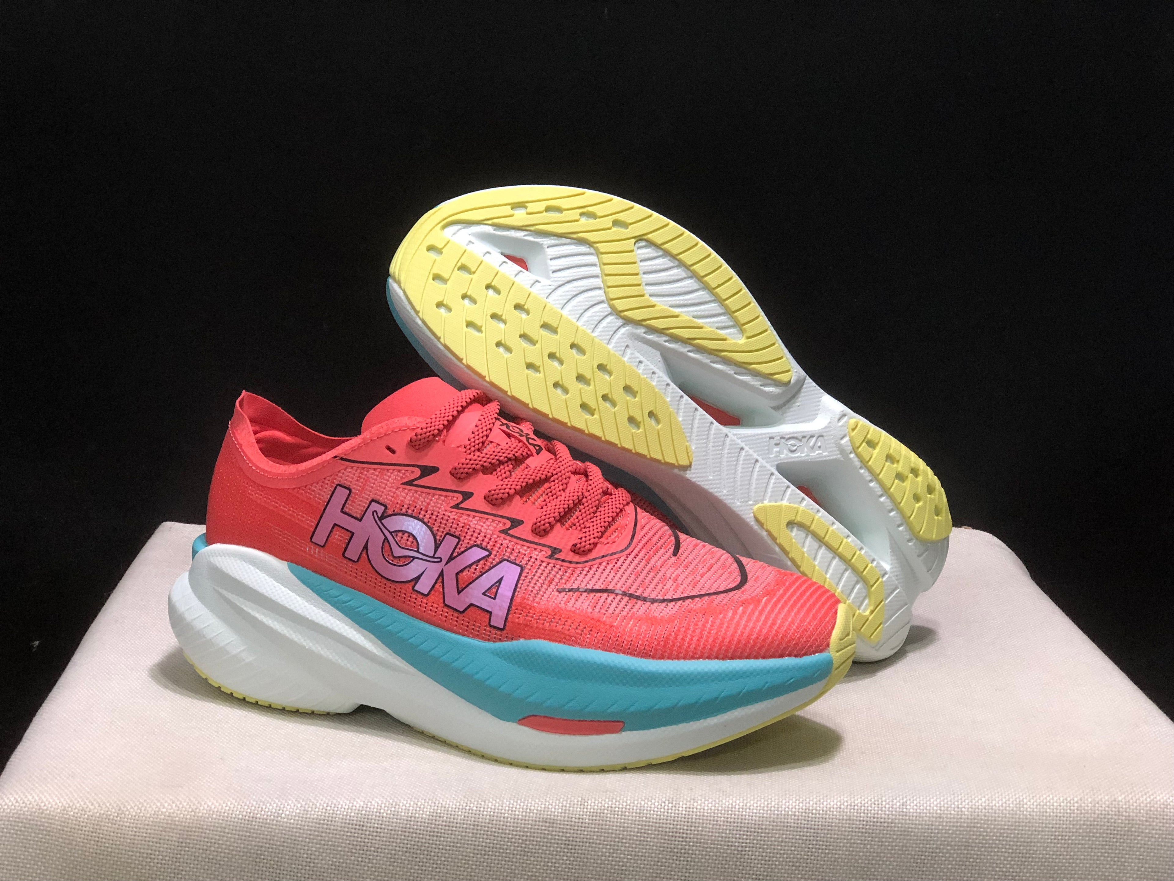 Hoka One One Mach X 2 Anti-slip Low-top Running Shoes Red