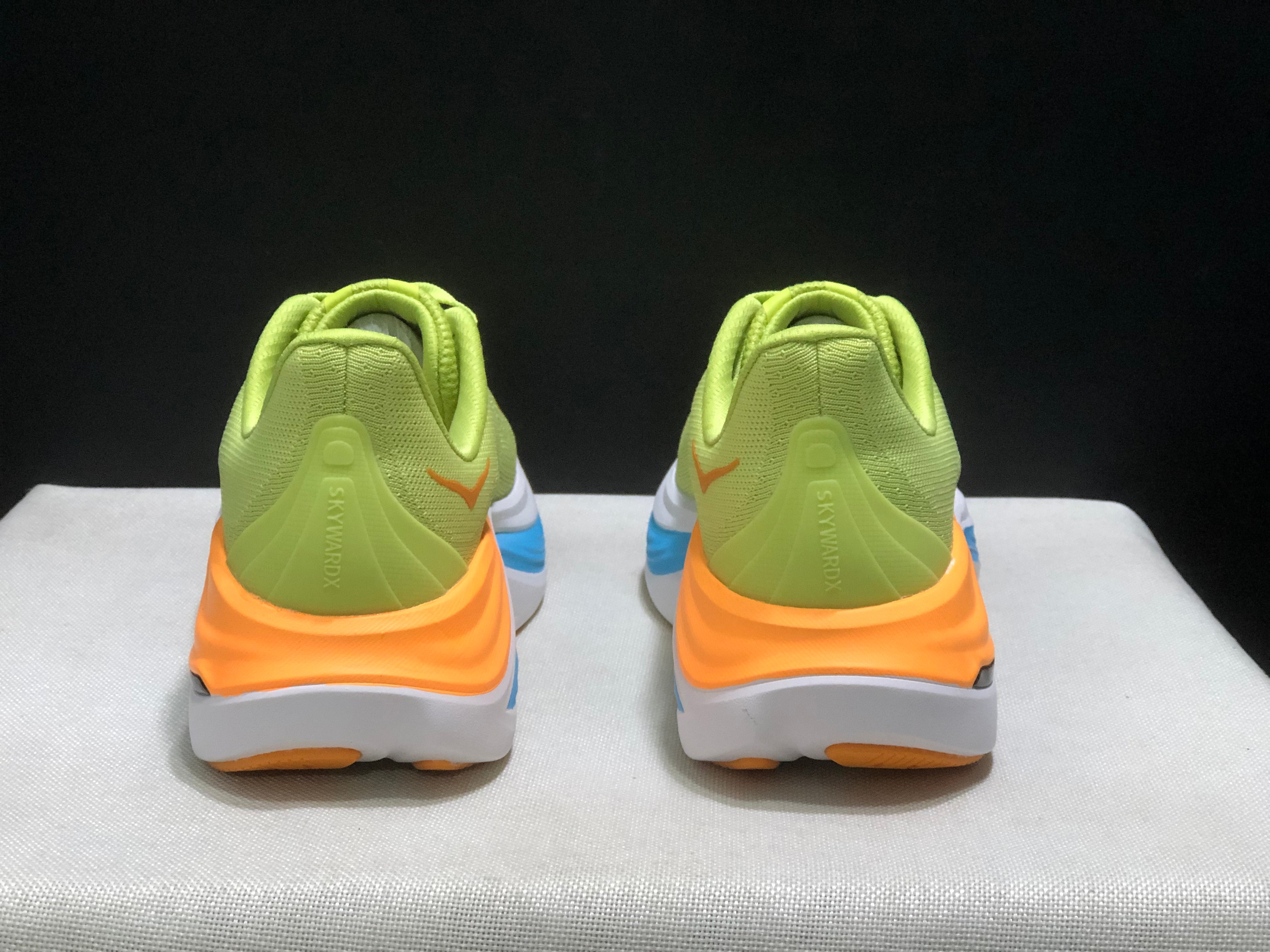 Hoka One One Skyward X Anti-slip Wear-resistant Running Shoes Sneakers Fluorescent Green