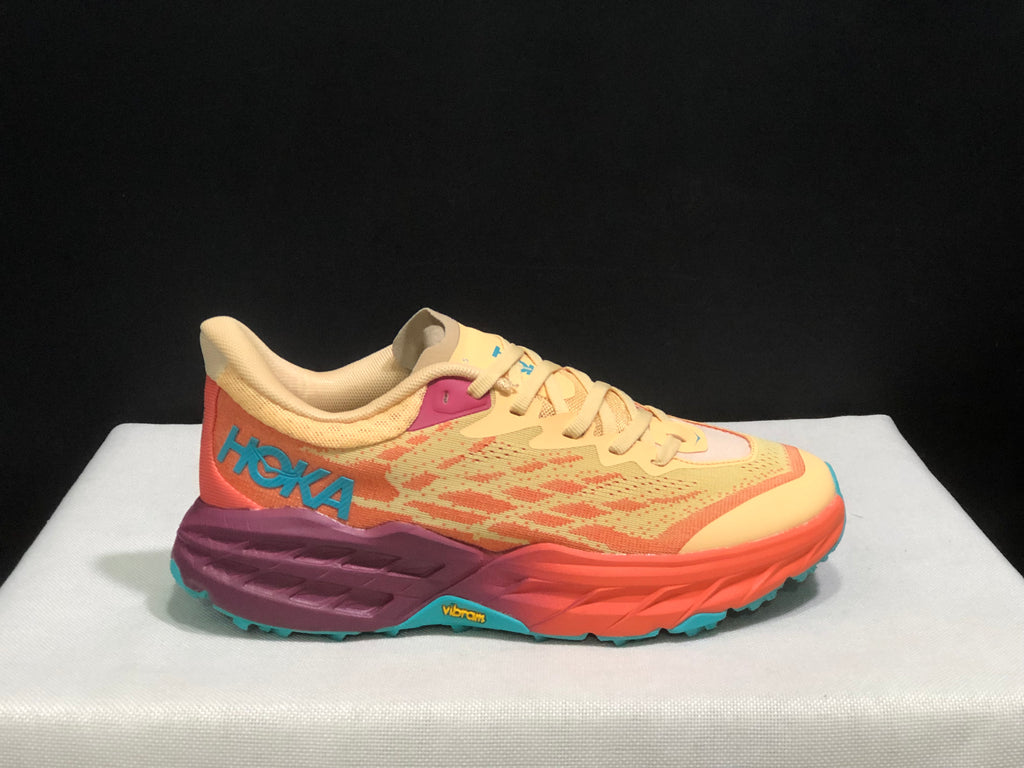 Hoka One One Speedgoat 5 Trail Running Shoes Sneakers Cream