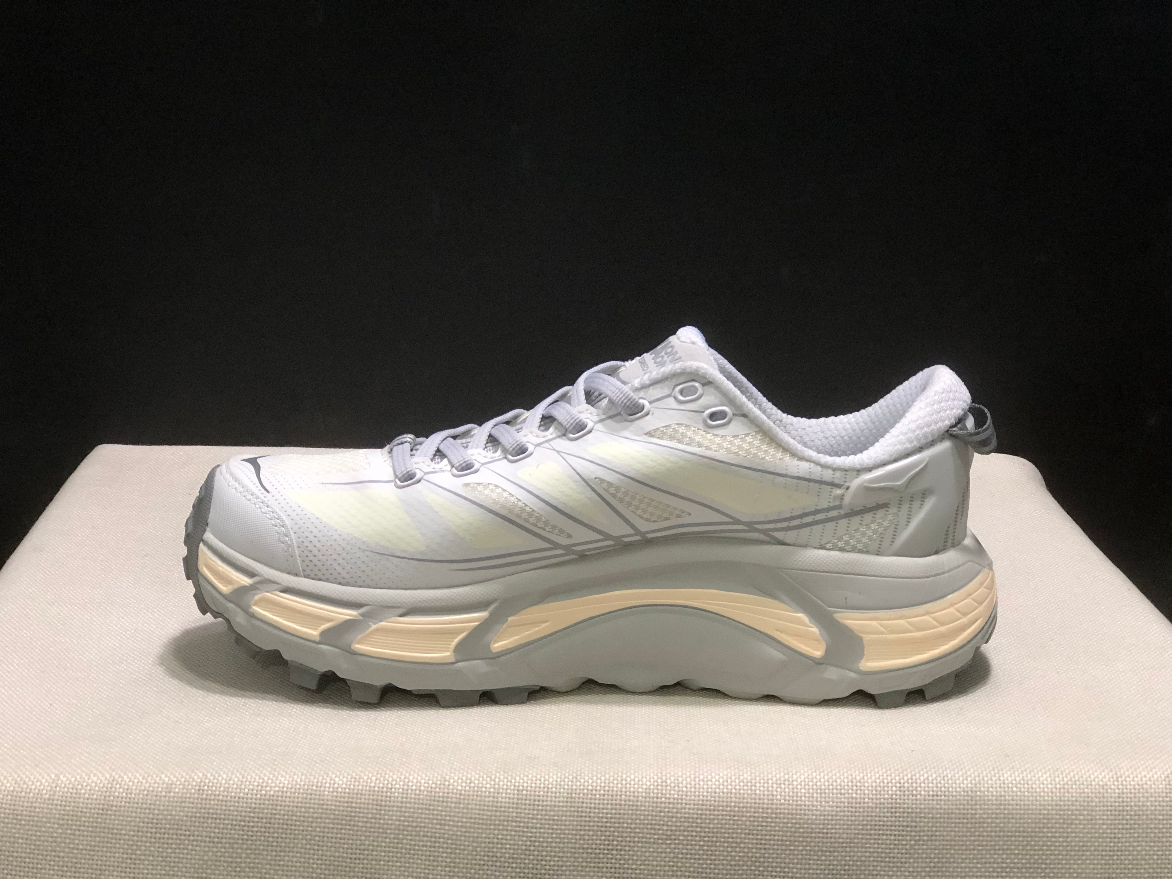 Hoka One One Mafate Speed 2 Mountain Anti-slip Running Shoes White Sneakers