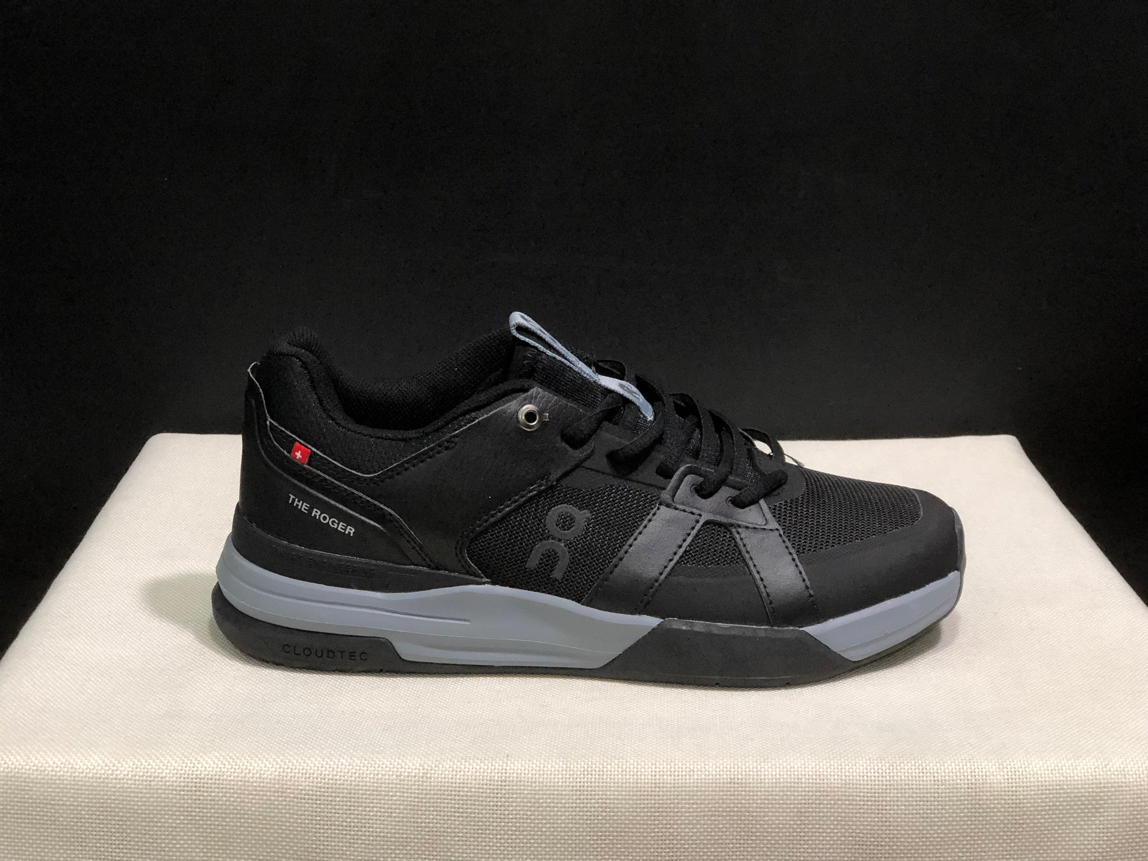 On Running The Roger Clubhouse Pro Anti-Slip Sports Shoes Black/Grey