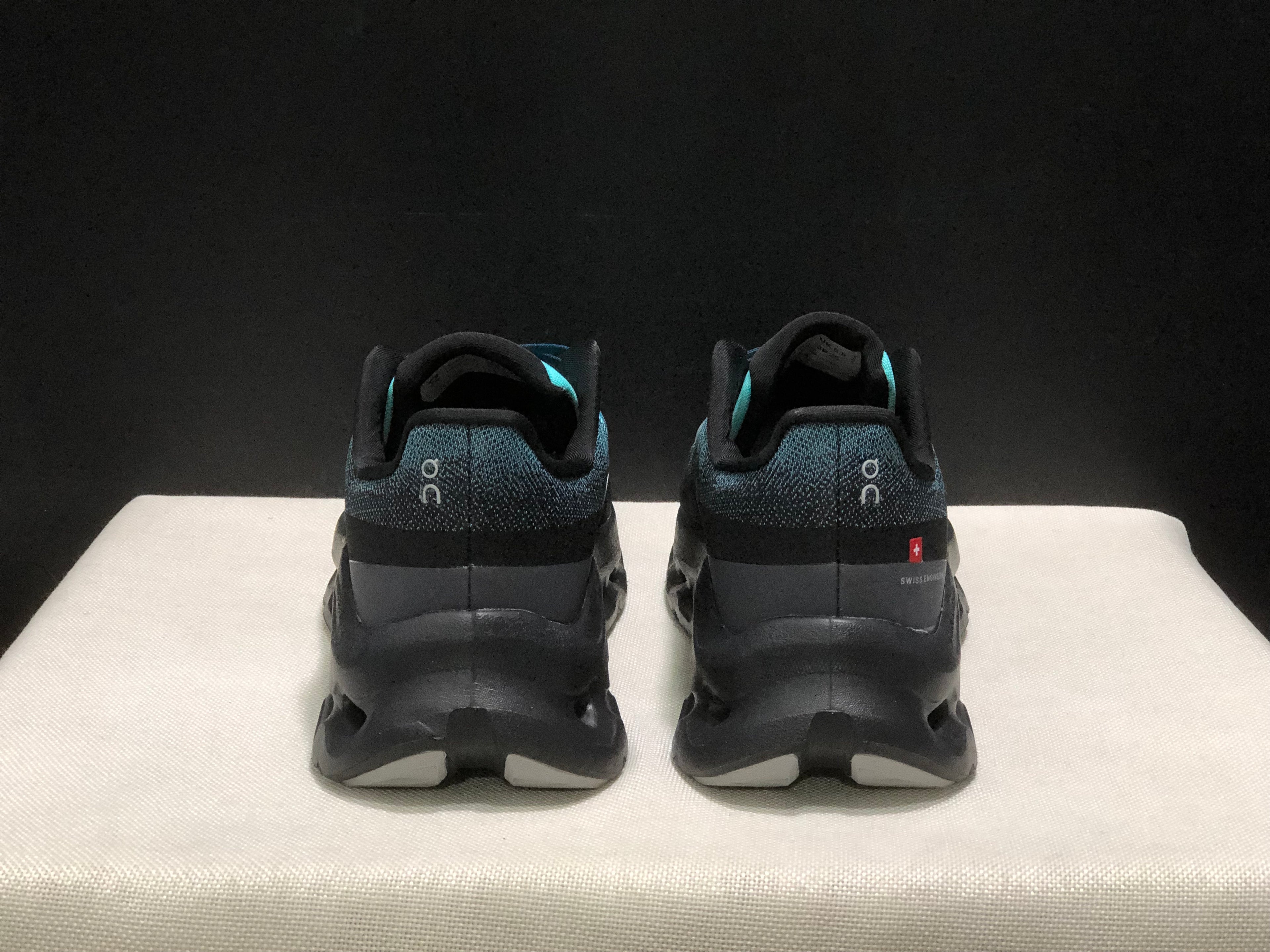 On Running Cloudtilt Durable Casual Life Shoes Moon Blue/Black