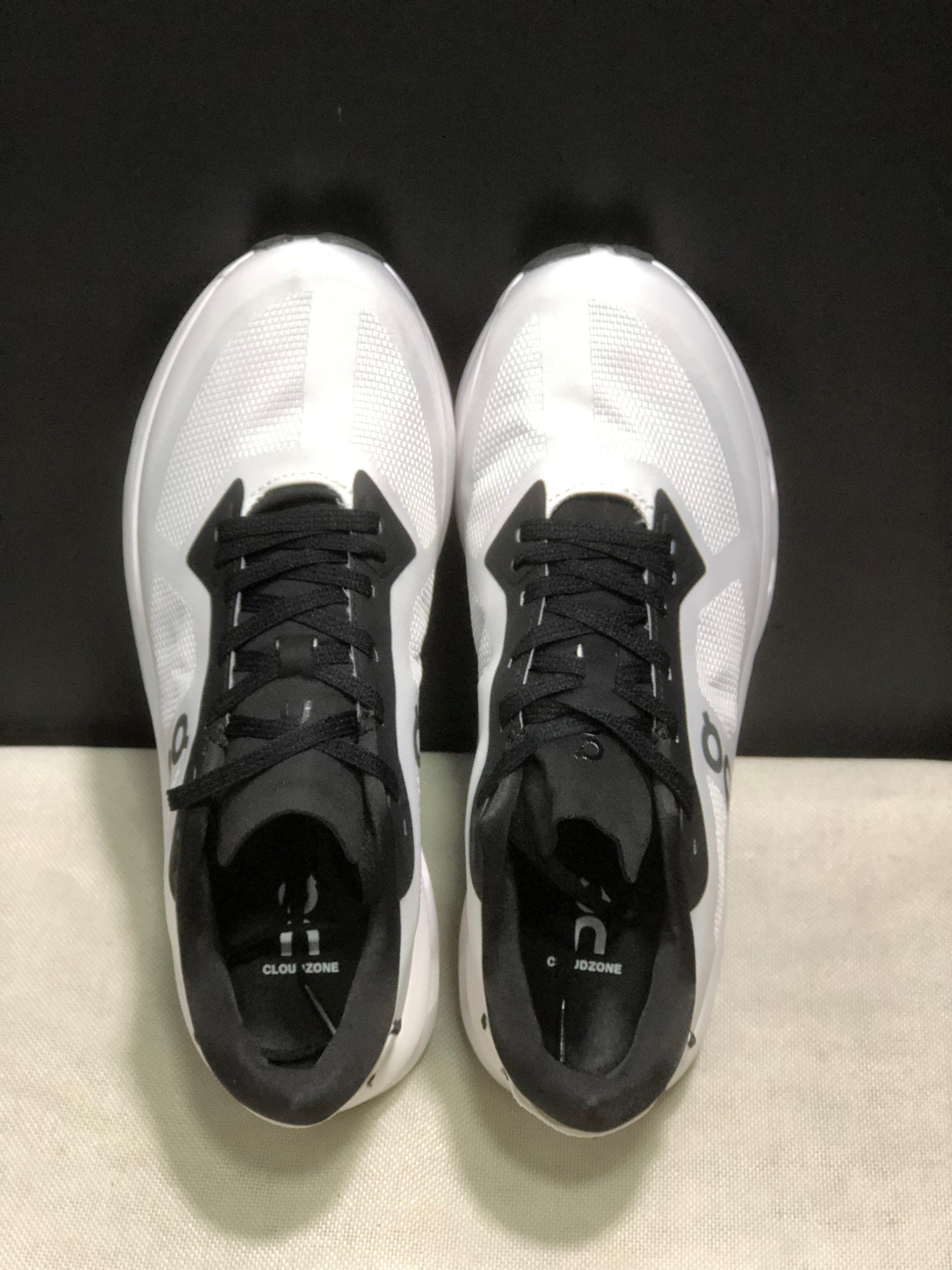 On Running Cloudzone Casual Running Shoes Ice/Black