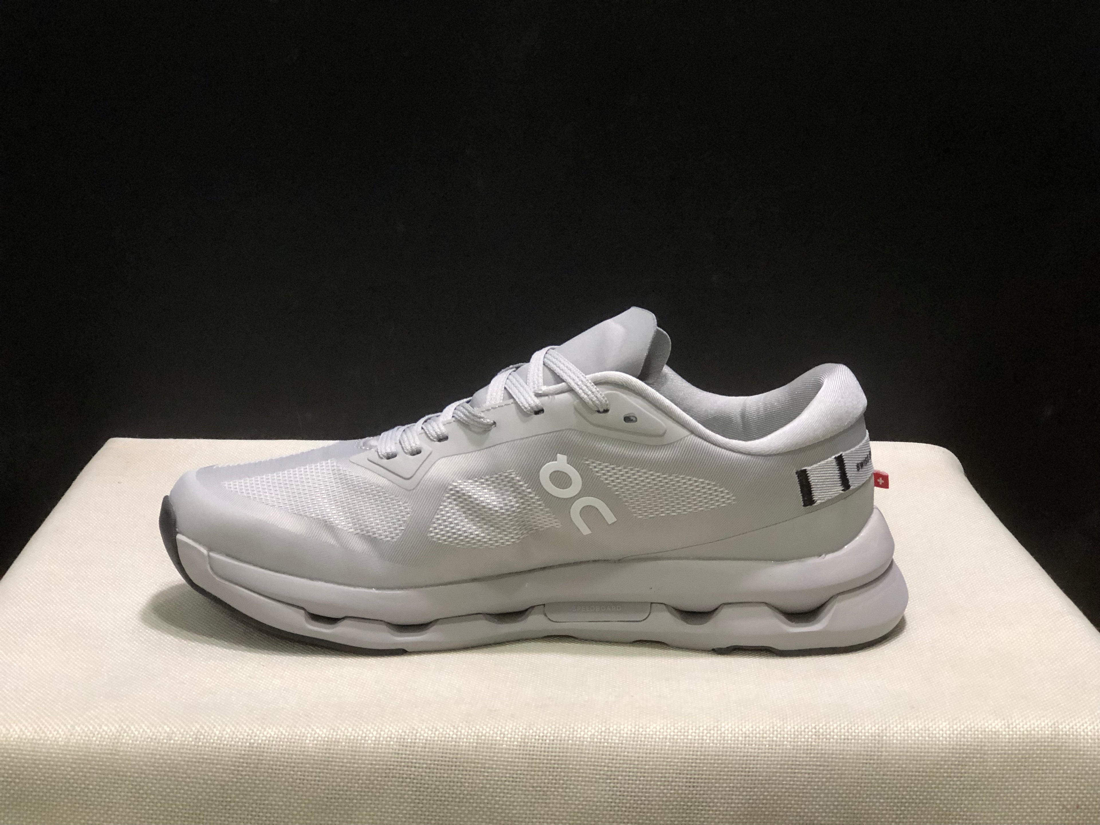 On Running Cloudzone Casual Running Shoes Grey