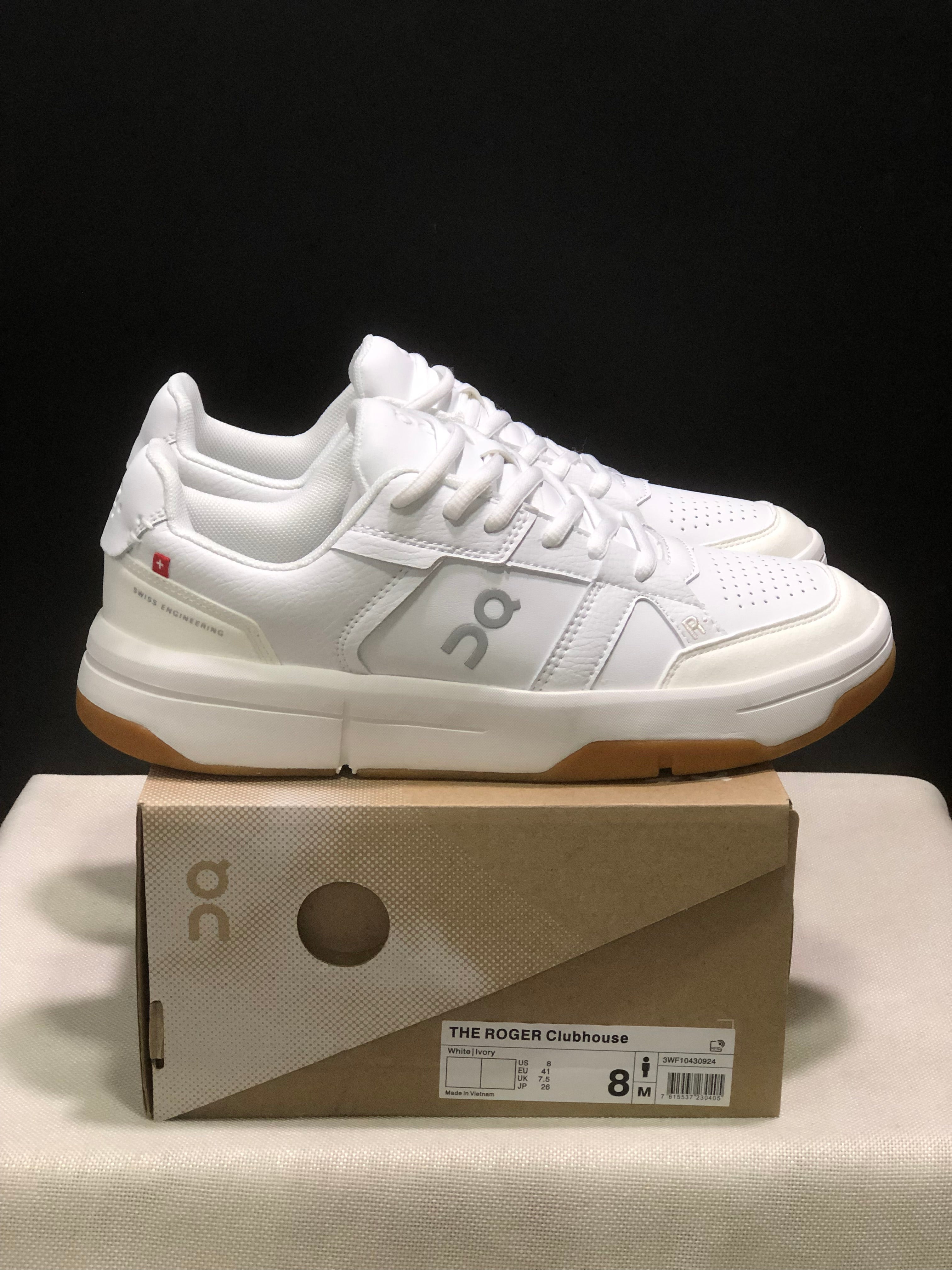 On Running The Roger Clubhouse Casual Sneakers White/Ivory
