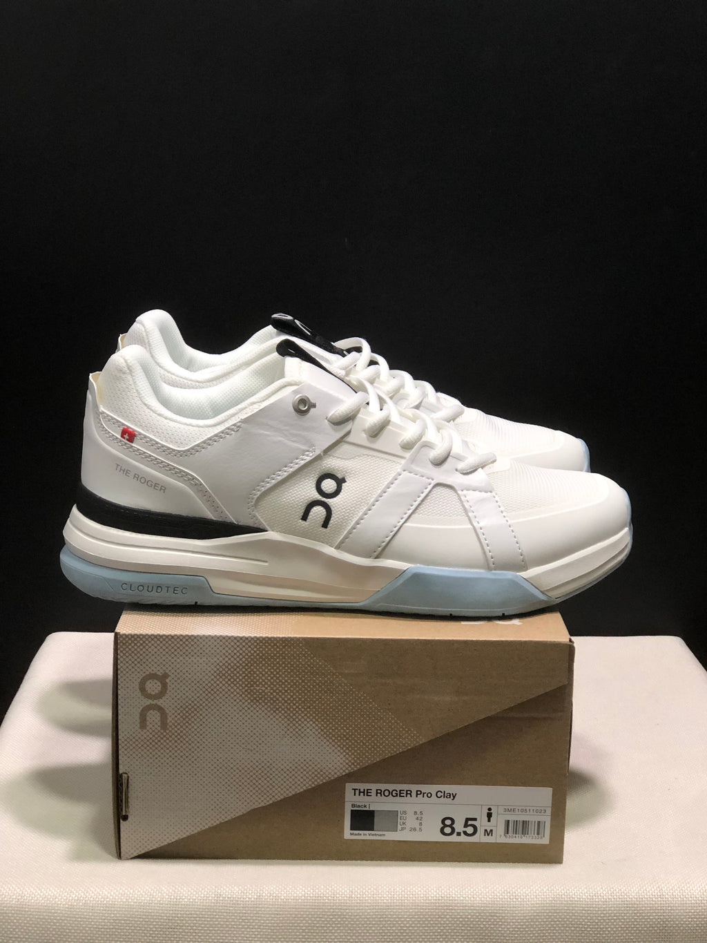 On Running The Roger Clubhouse Pro White Anti-Slip Sports Shoes