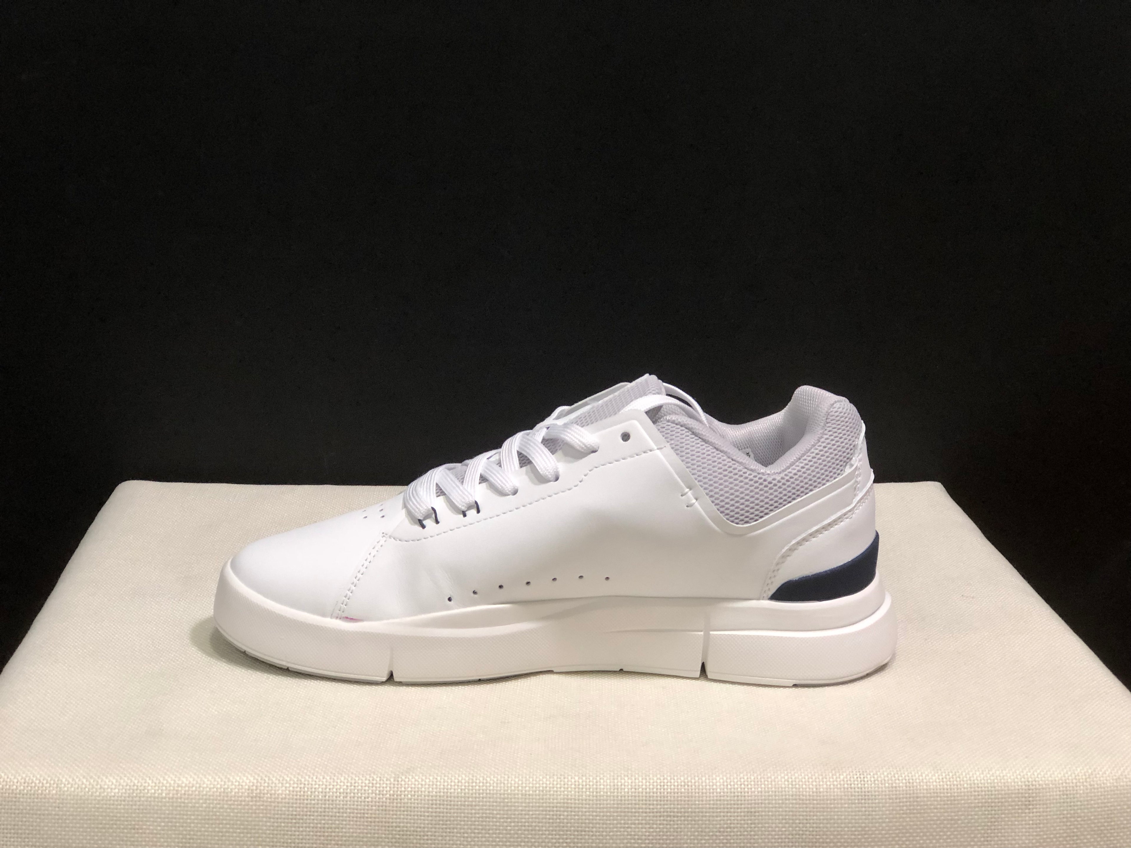 On Running The Roger Spin Board Shoes White/Light Grey