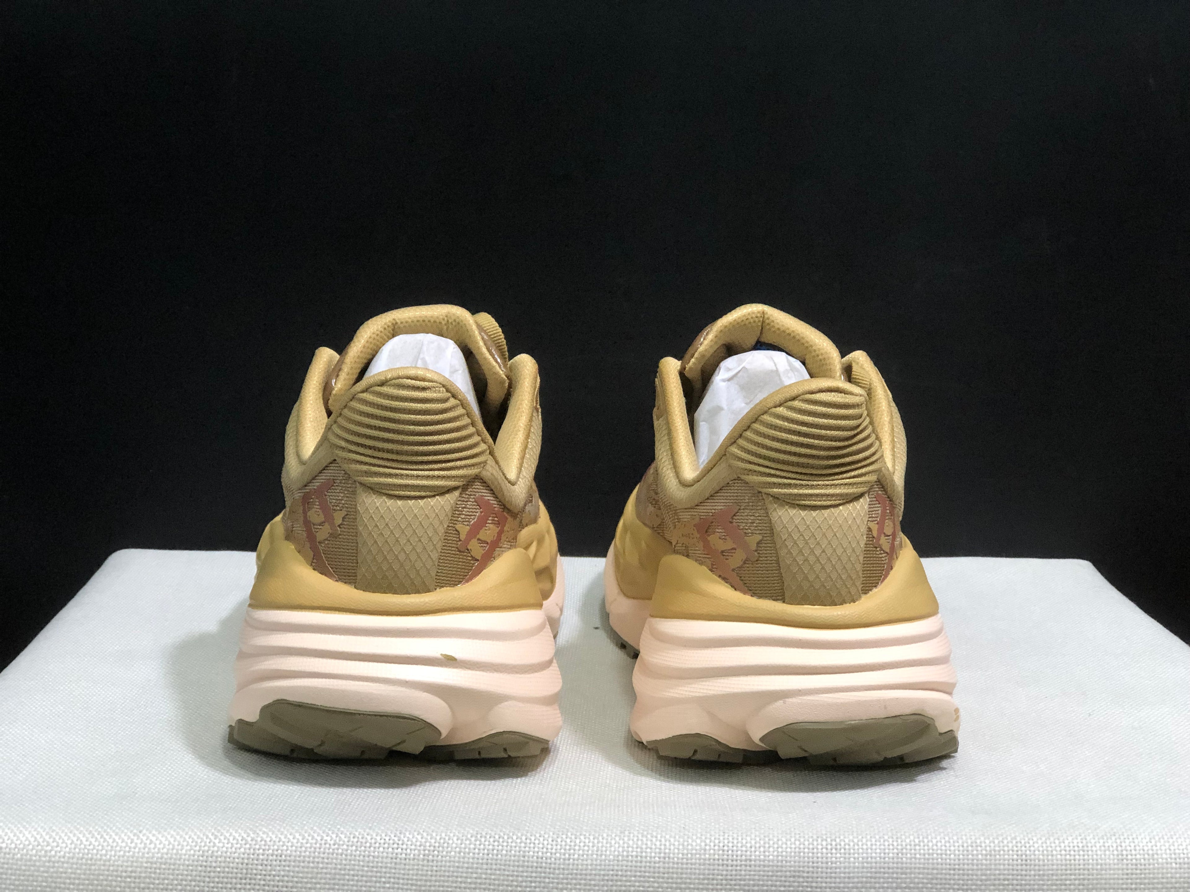 Hoka One One Stinson 7 Comfortable Anti-slip Outdoor Running Shoes Sneakers Yellow