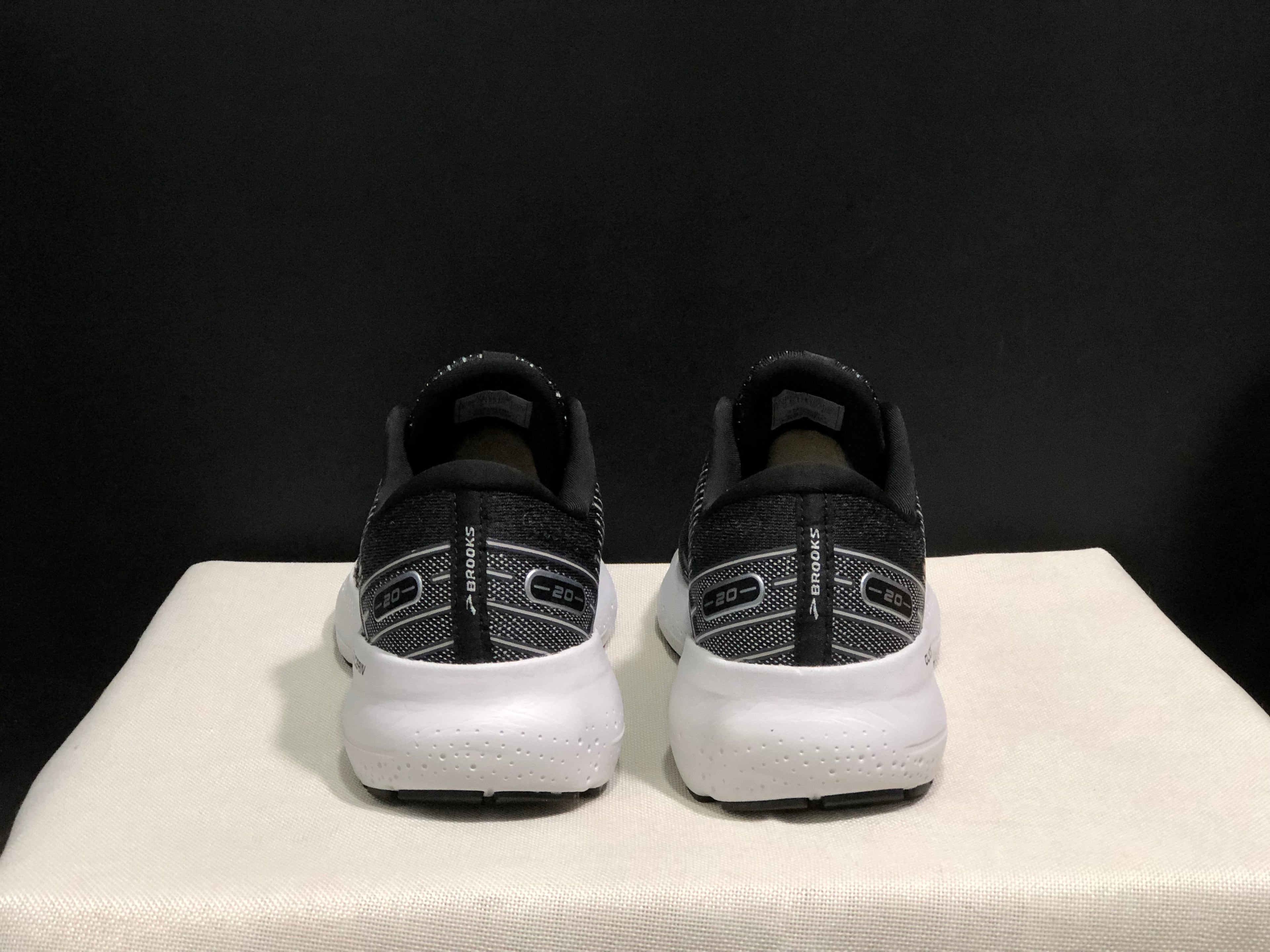 Brooks Glycerin GTS 20 Shock-absorbing Wear-resistant Running Shoes Black/White