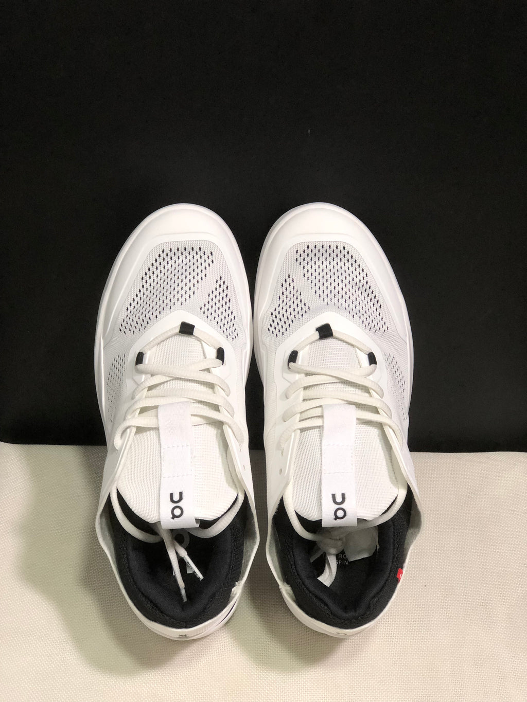 On Running The Roger Spin Breathable Mesh Sneakers White/Black
