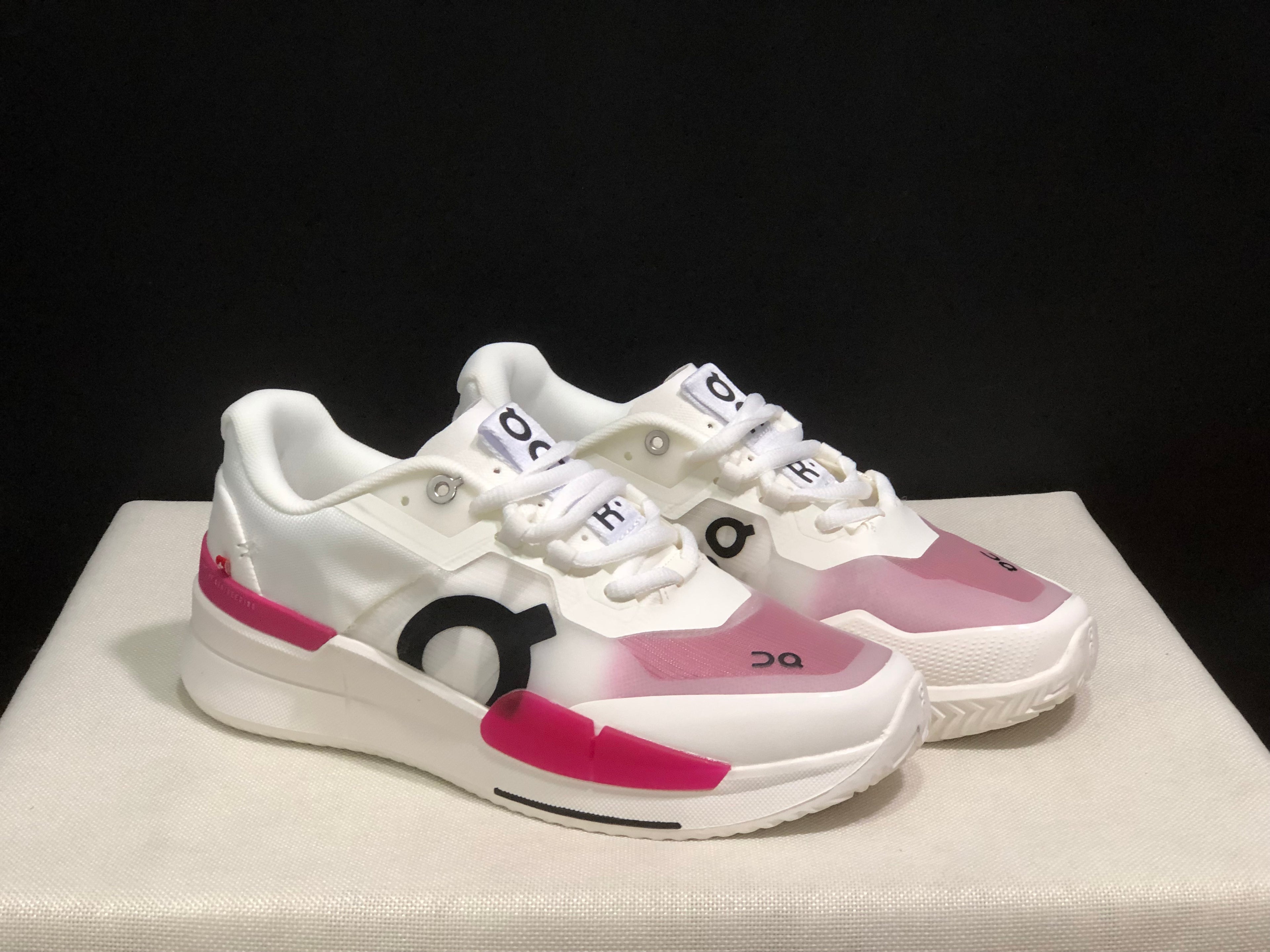 On Running The Roger Pro 2 Breathable Mesh Training Running Shoes White/Rose Red