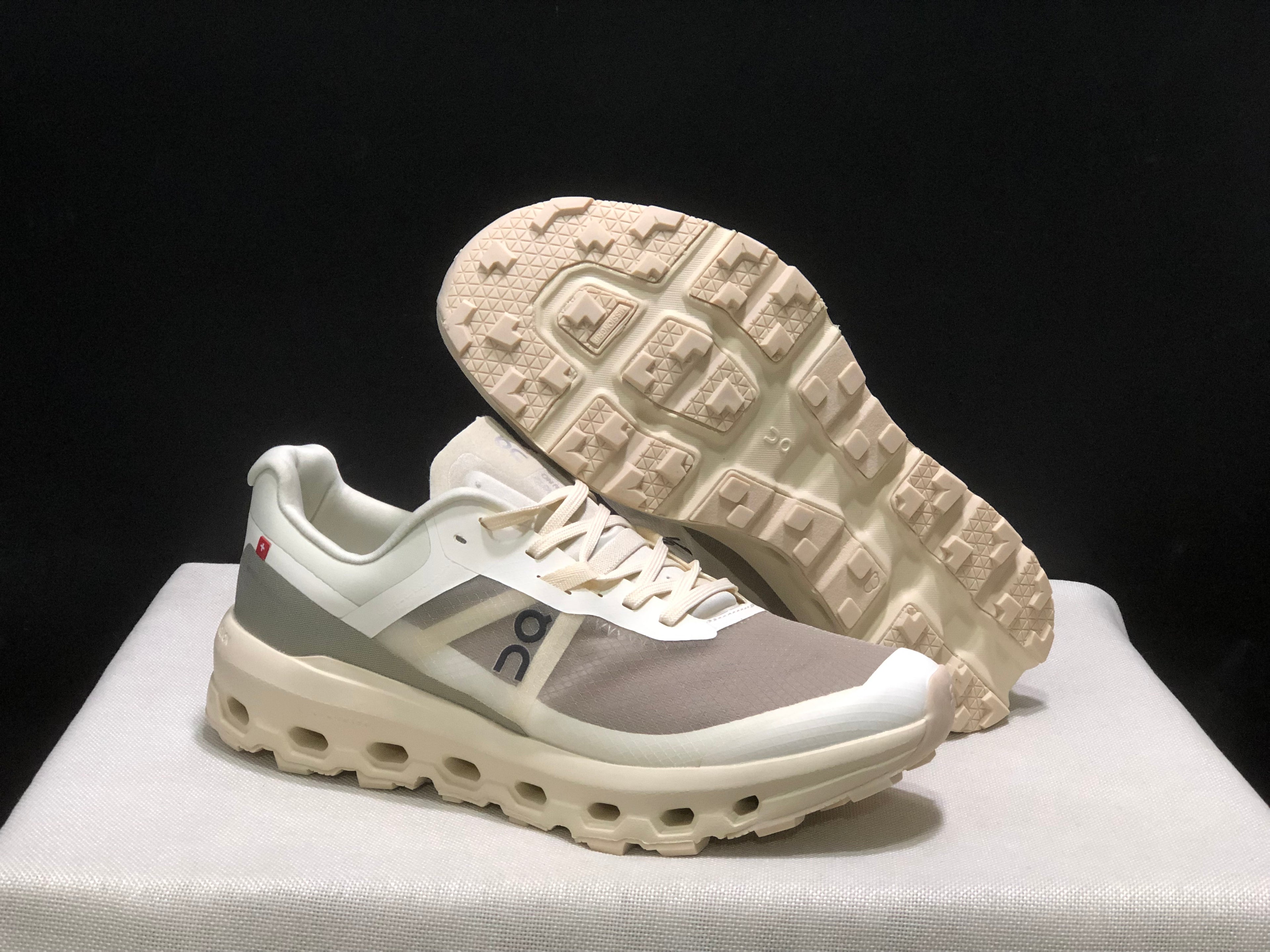 On Running Cloudvista 2 Waterproof Trail Running Shoes Cream/Desert