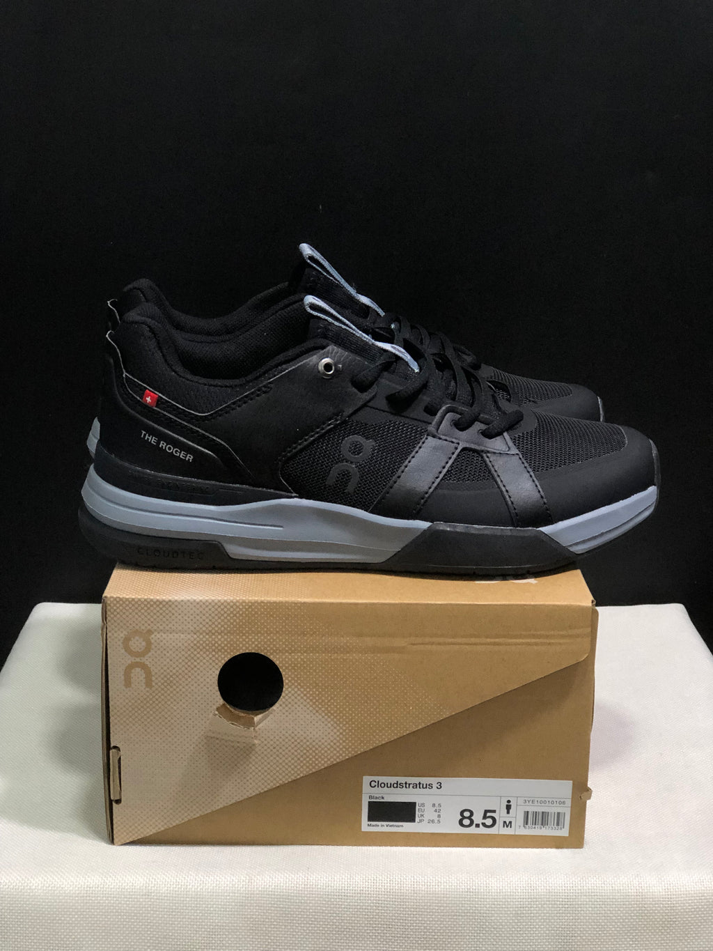 On Running The Roger Clubhouse Pro Anti-Slip Sports Shoes Black/Grey