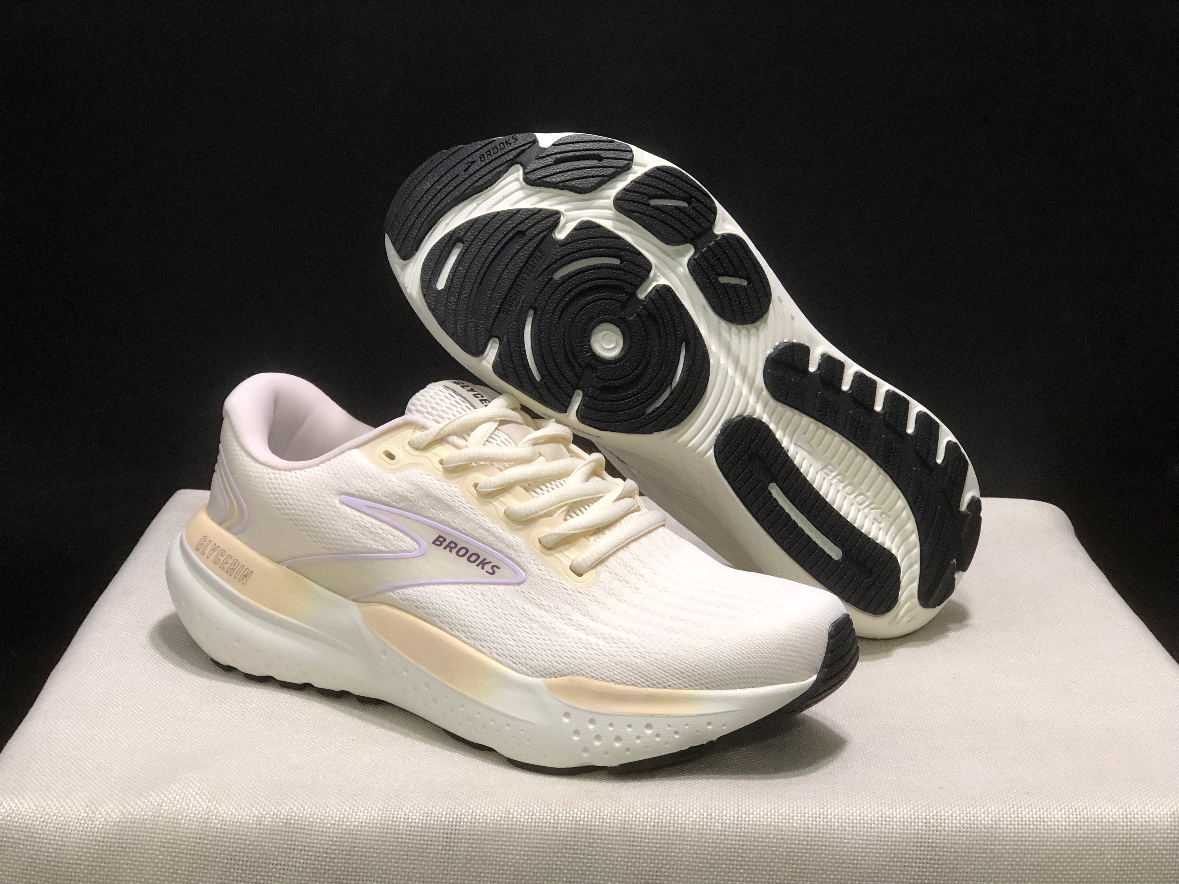 Brooks Glycerin 21 Low-top Casual Running Shoes Gardenia Color