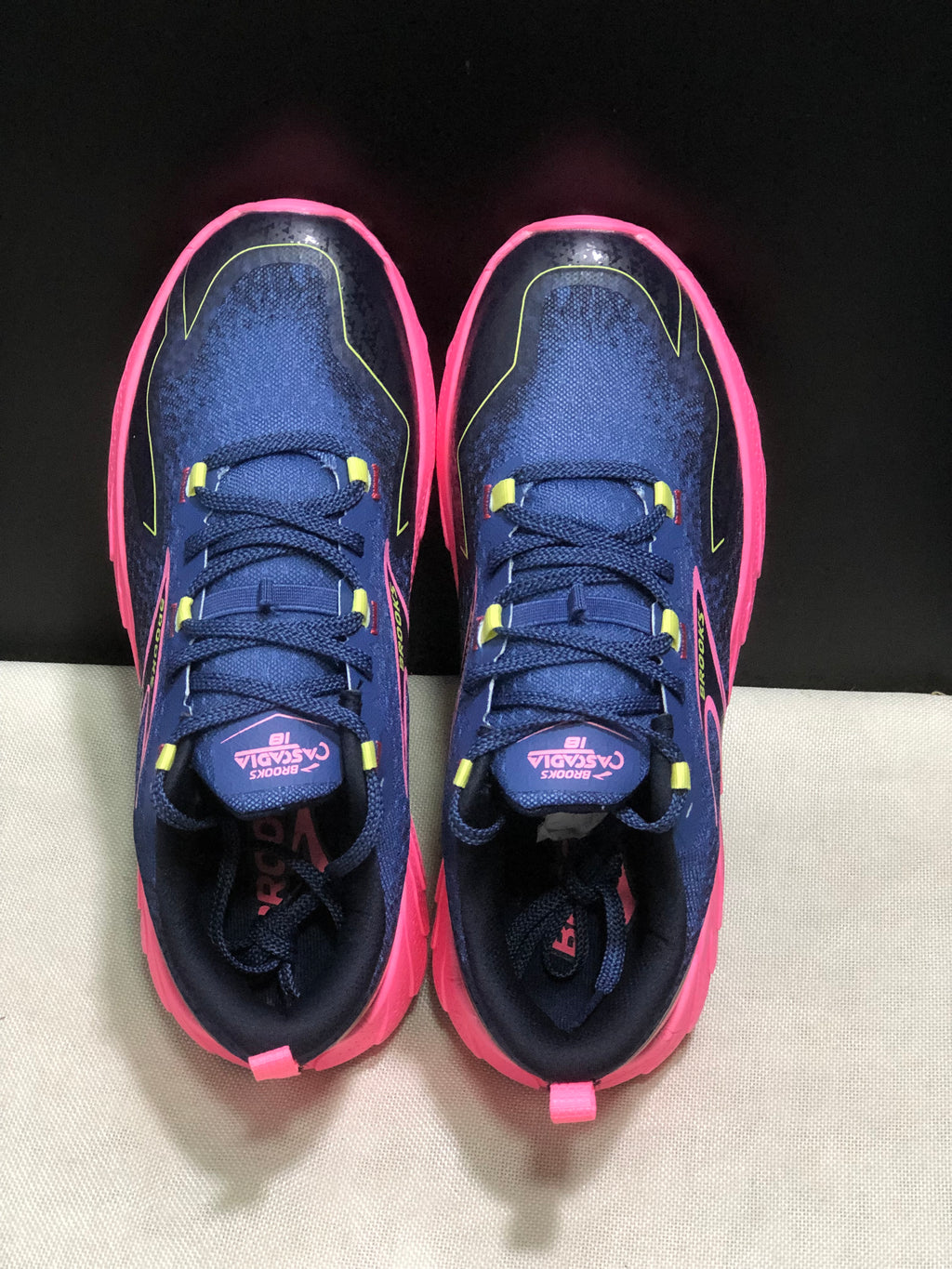 Brooks Cascadia 18 Low-top Running Shoes Grey Blue/Pink/Sunny Lime