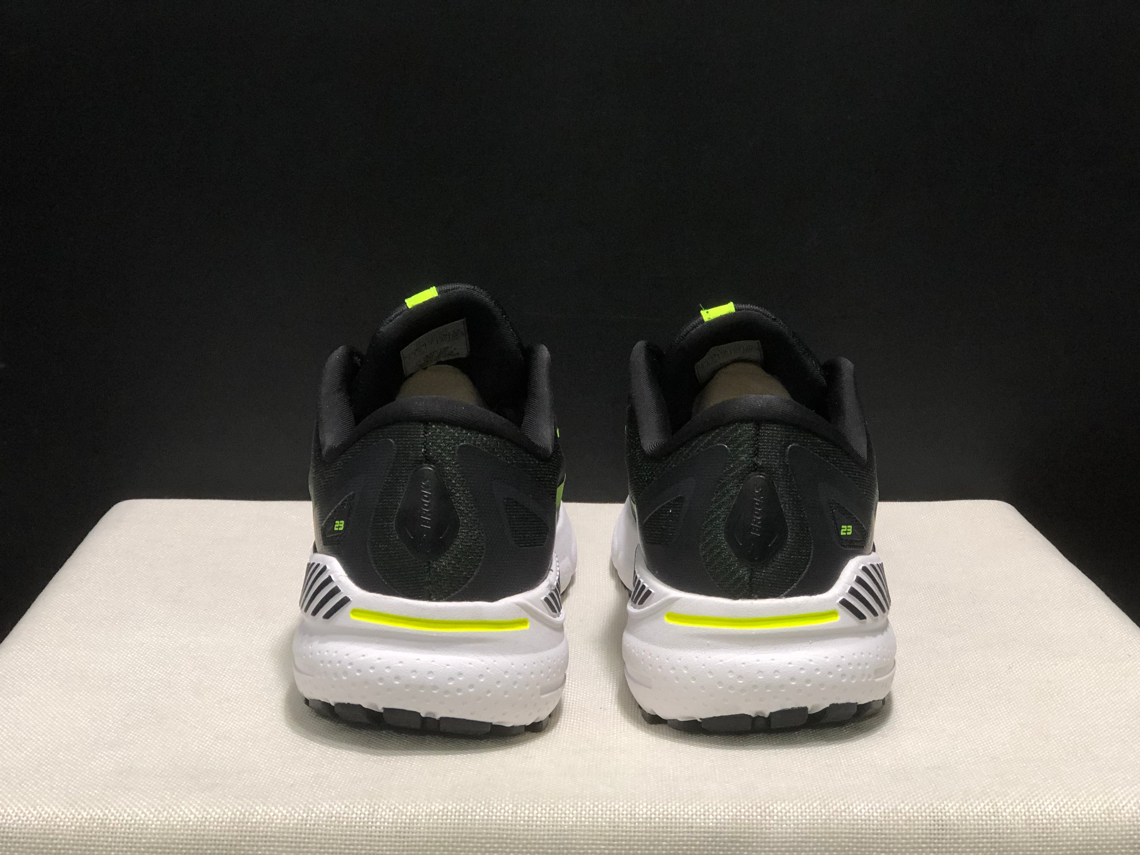 Brooks Adrenaline GTS 23 Shock-absorbing Wear-resistant Low-top Running Shoes Black/Green