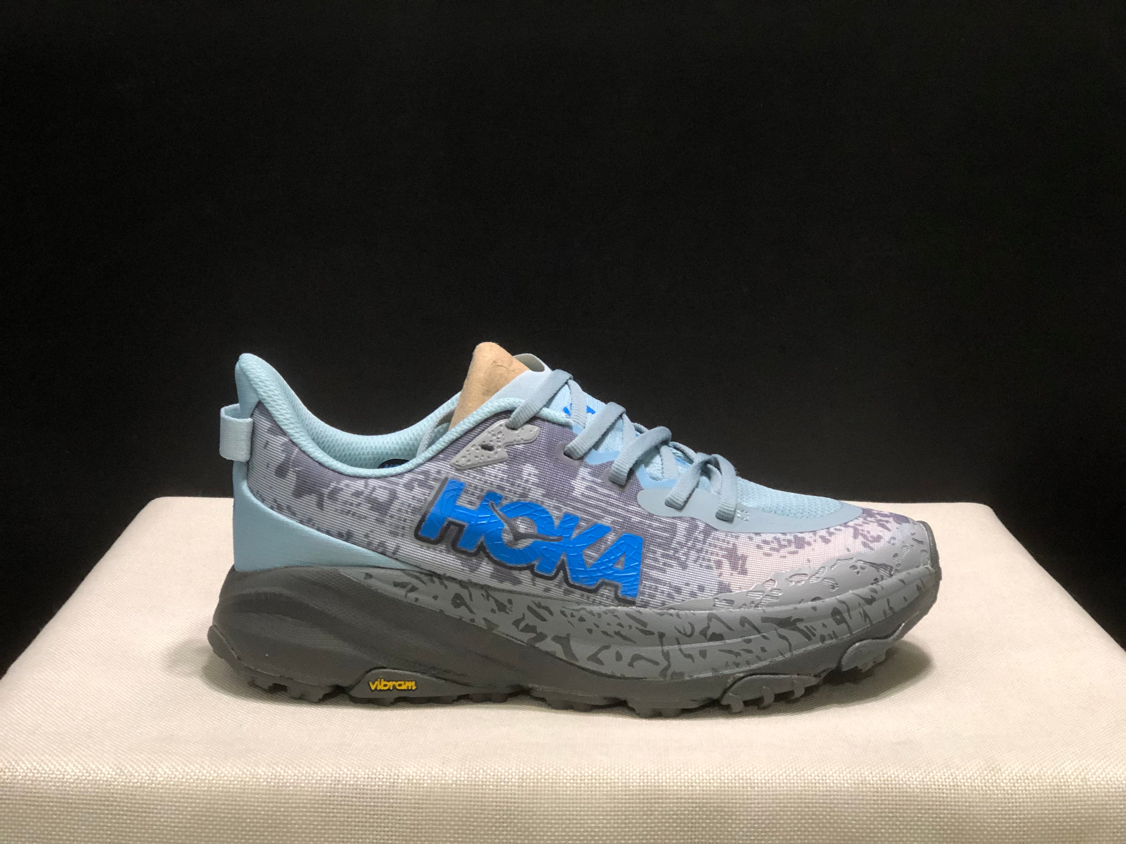 Hoka One One Speedgoat 6 Trail Running Shoes Sneakers Gray