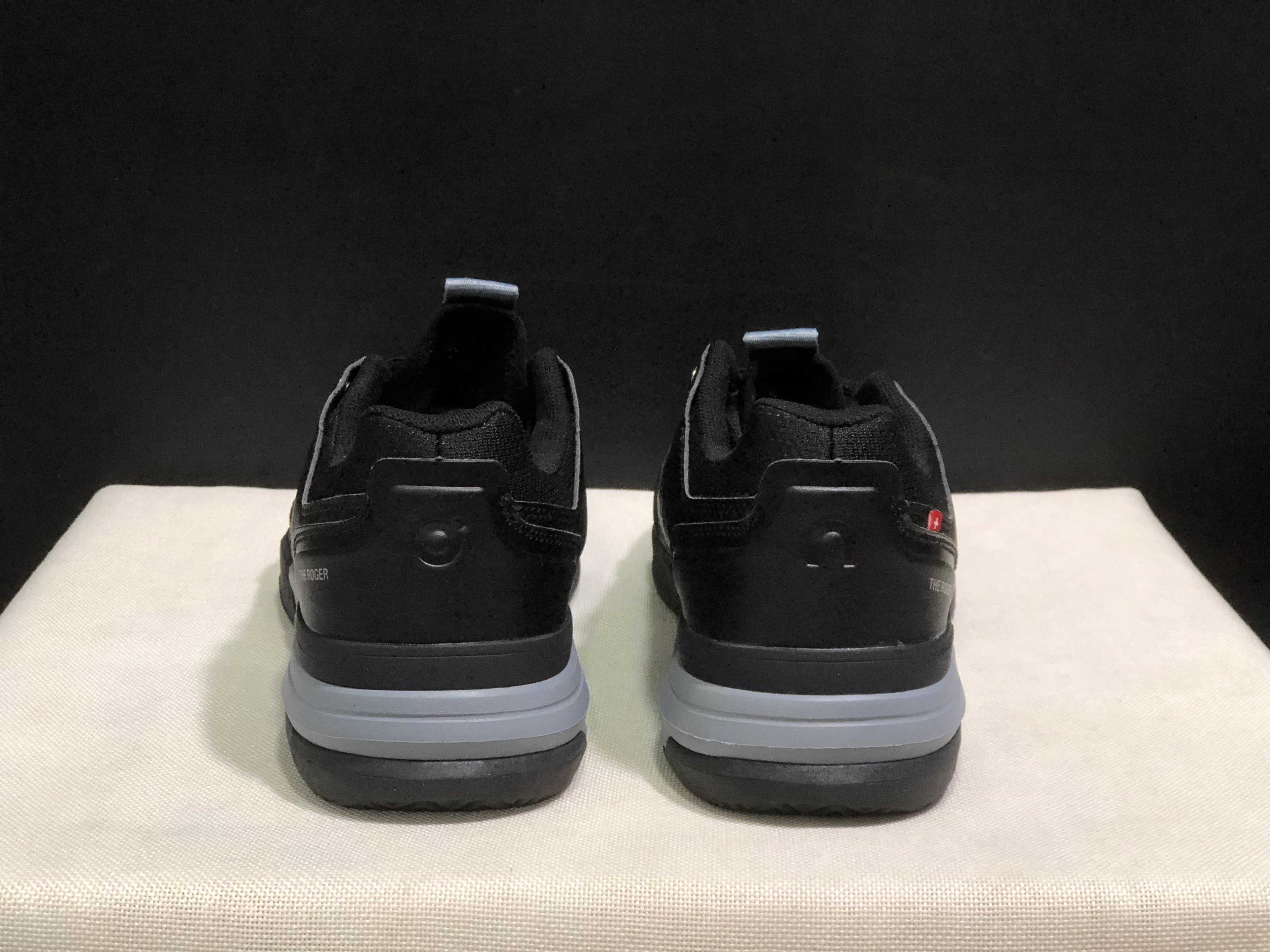 On Running The Roger Clubhouse Pro Anti-Slip Sports Shoes Black/Grey