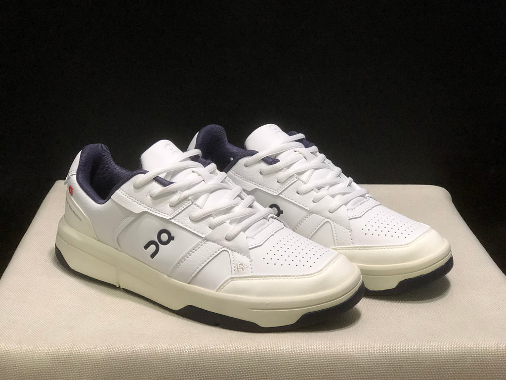 On Running The Roger Clubhouse Casual Sneakers White/Midnight
