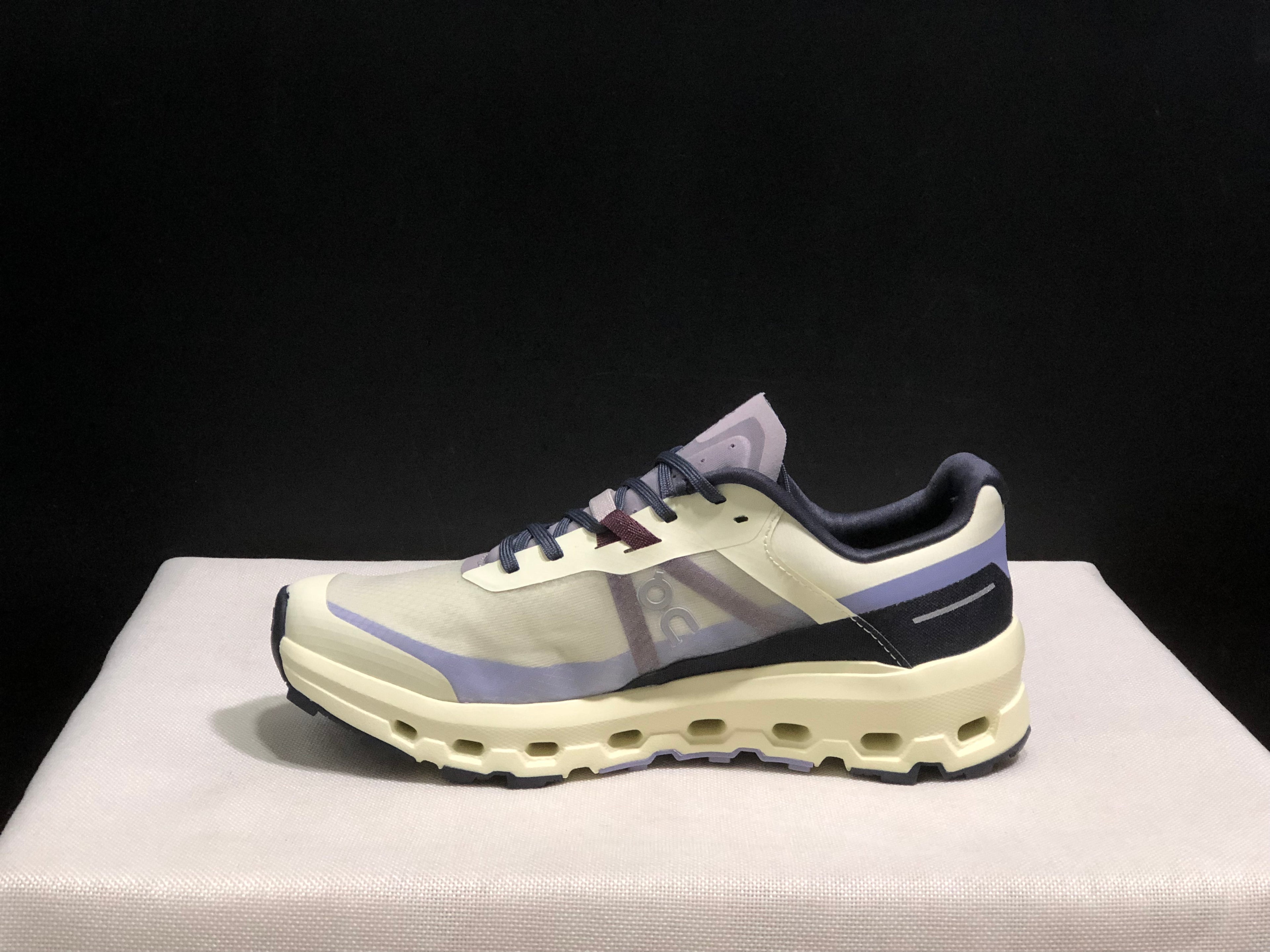 On Running Cloudvista 2 Waterproof Trail Running Shoes Ivory/Light Purple