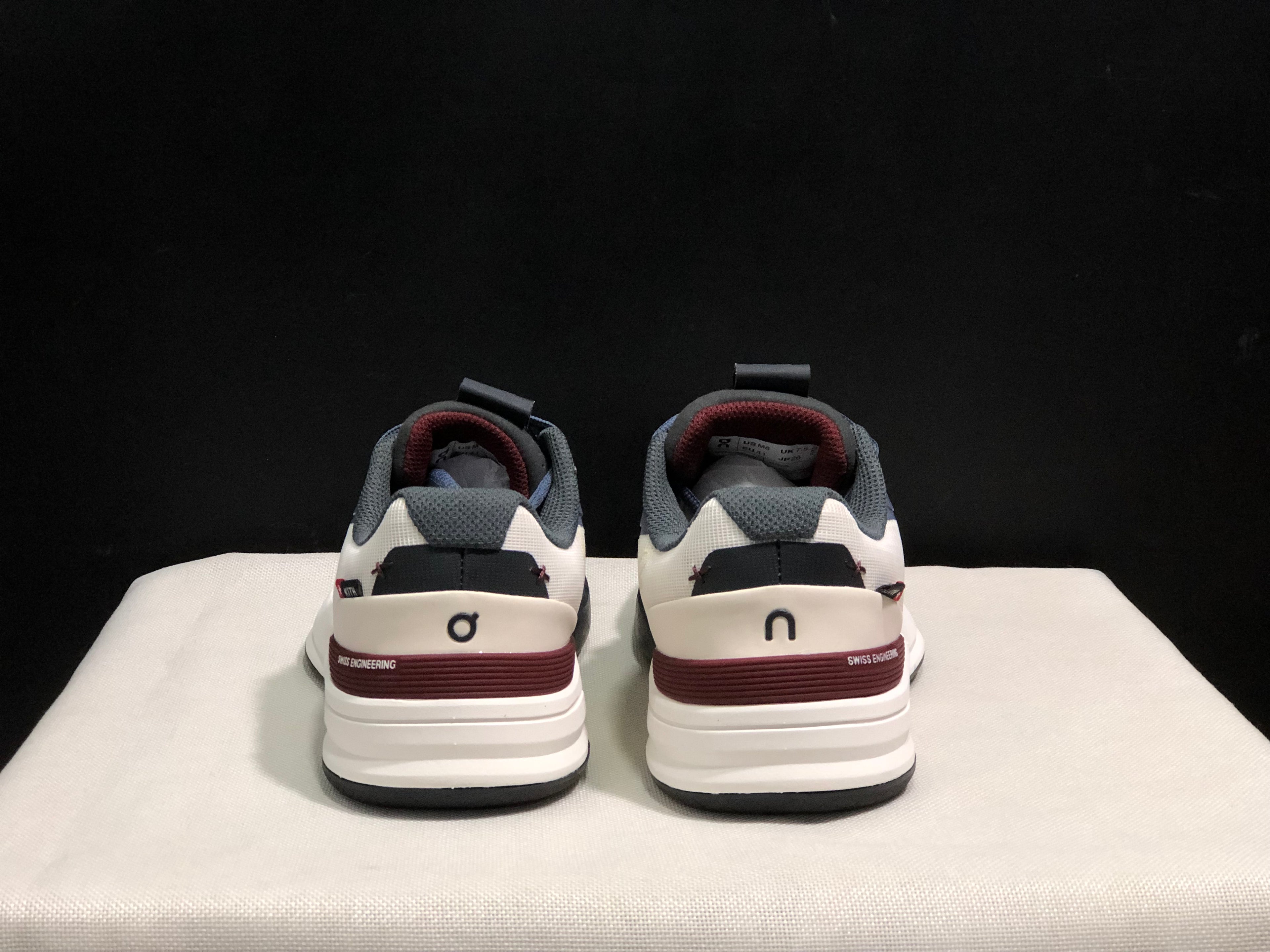 On Running The Roger Rro Durable And Breathable Tennis Shoes Beige/Dark Grey