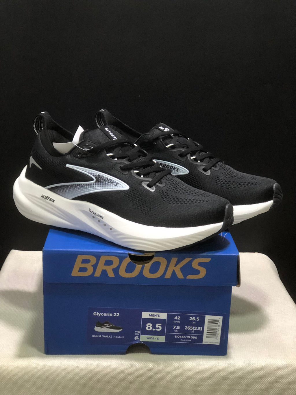 Brooks Glycerin 22 Comfortable Running Shoes Black/White
