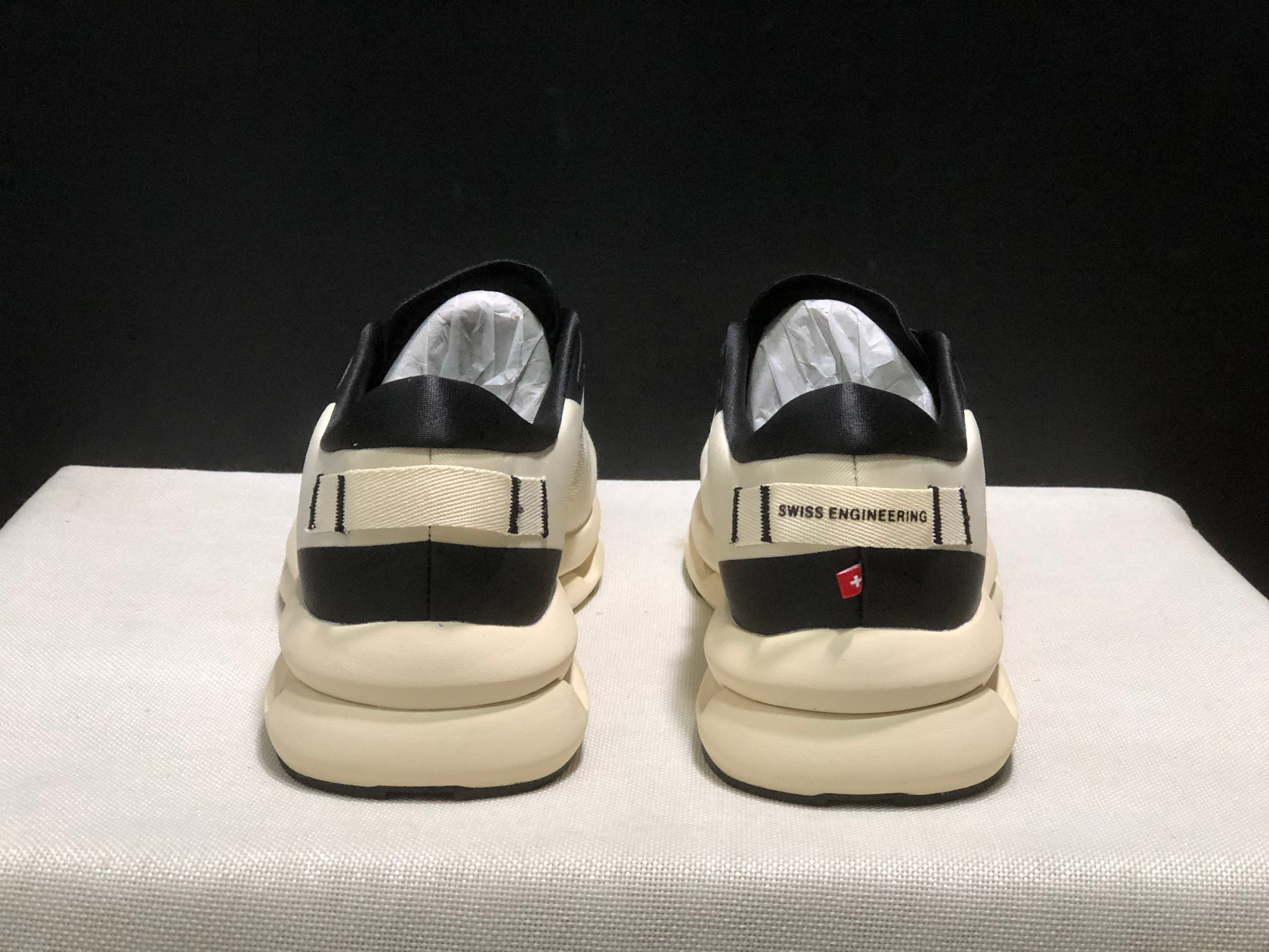 On Running Cloudzone Casual Running Shoes Milky White/Black