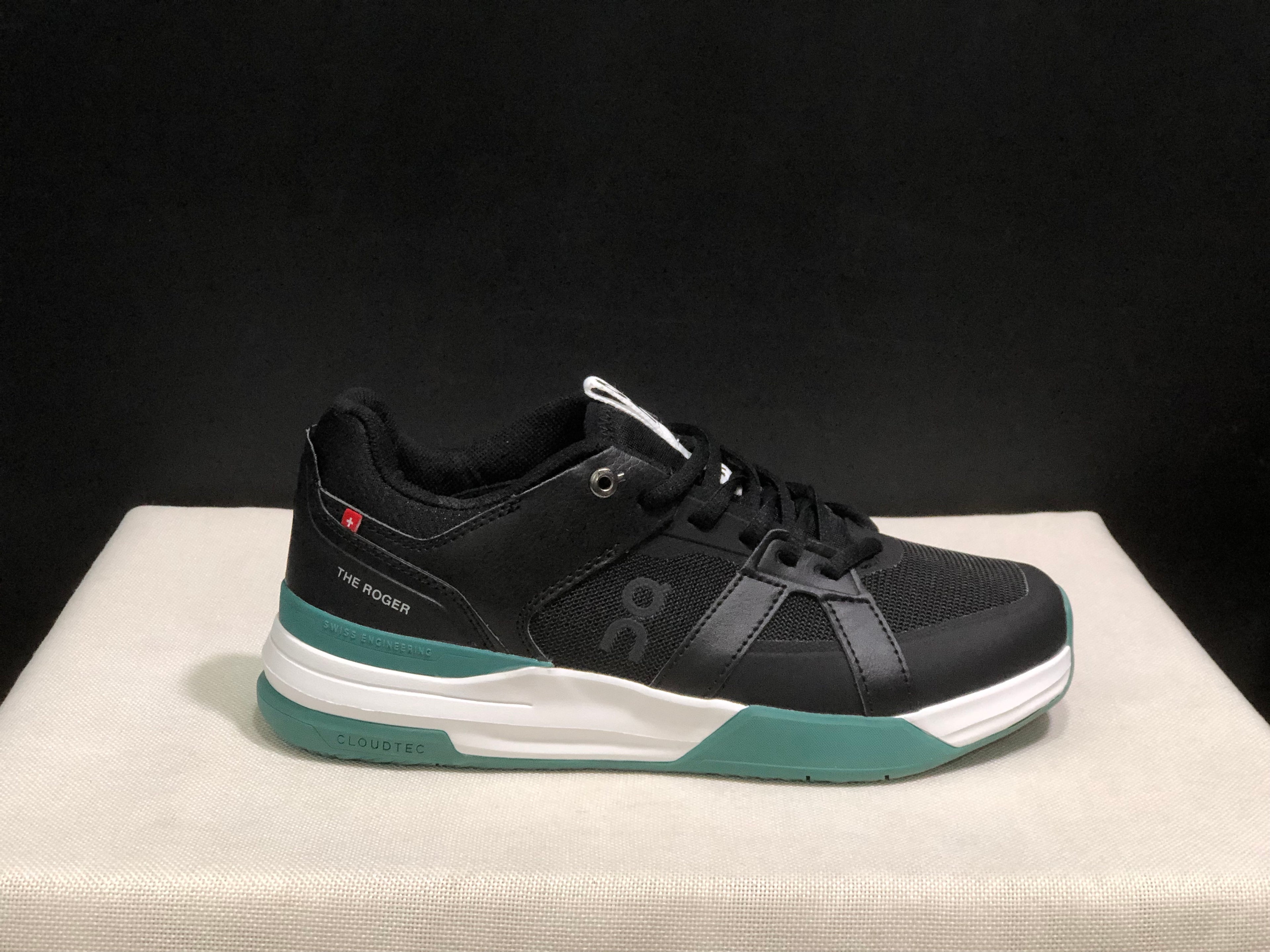On Running The Roger Clubhouse Pro Anti-Slip Sports Shoes Black/Dark Green