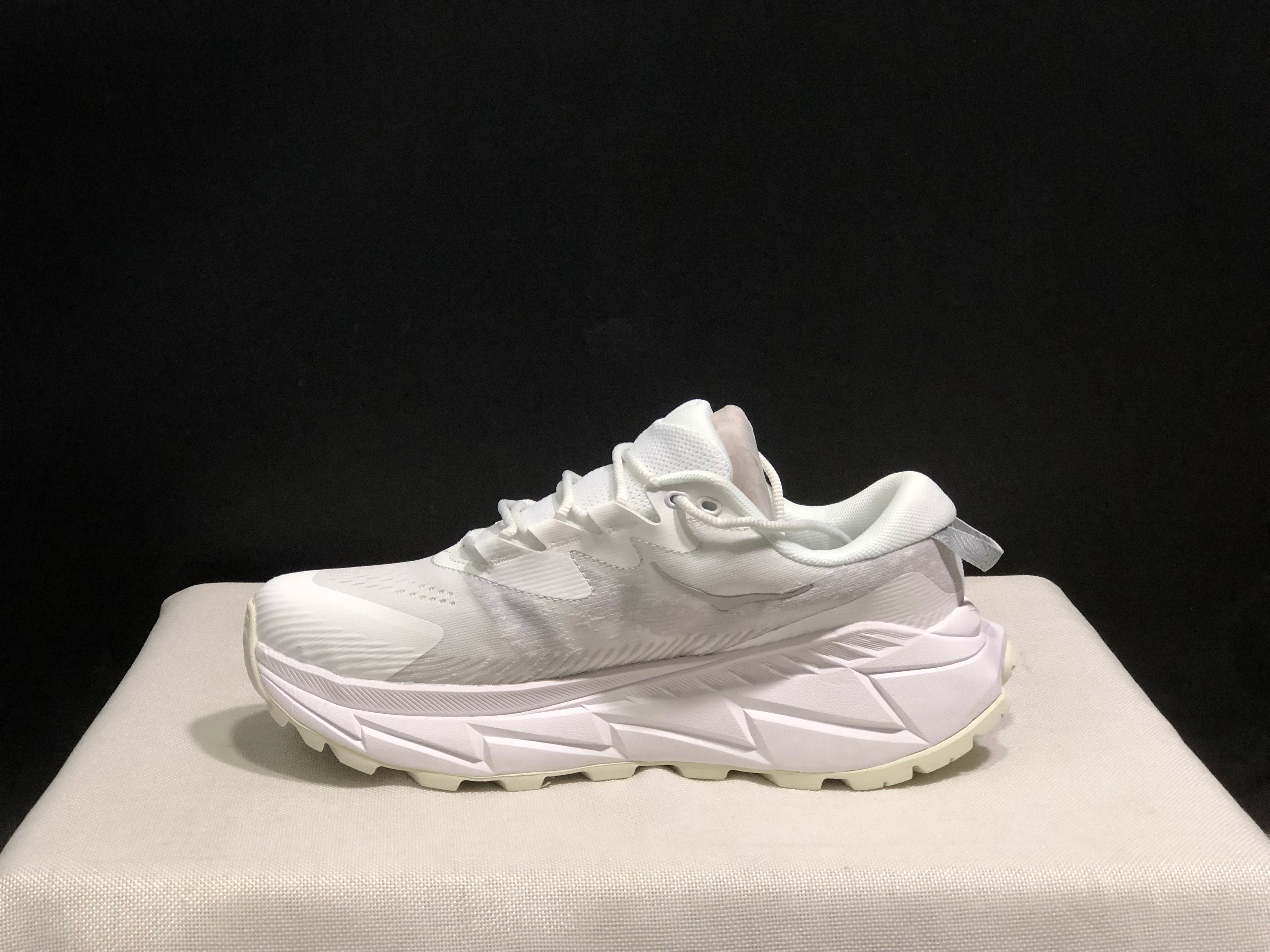 Hoka One One Skyline Float X Outdoor Running Shoes Sneakers White