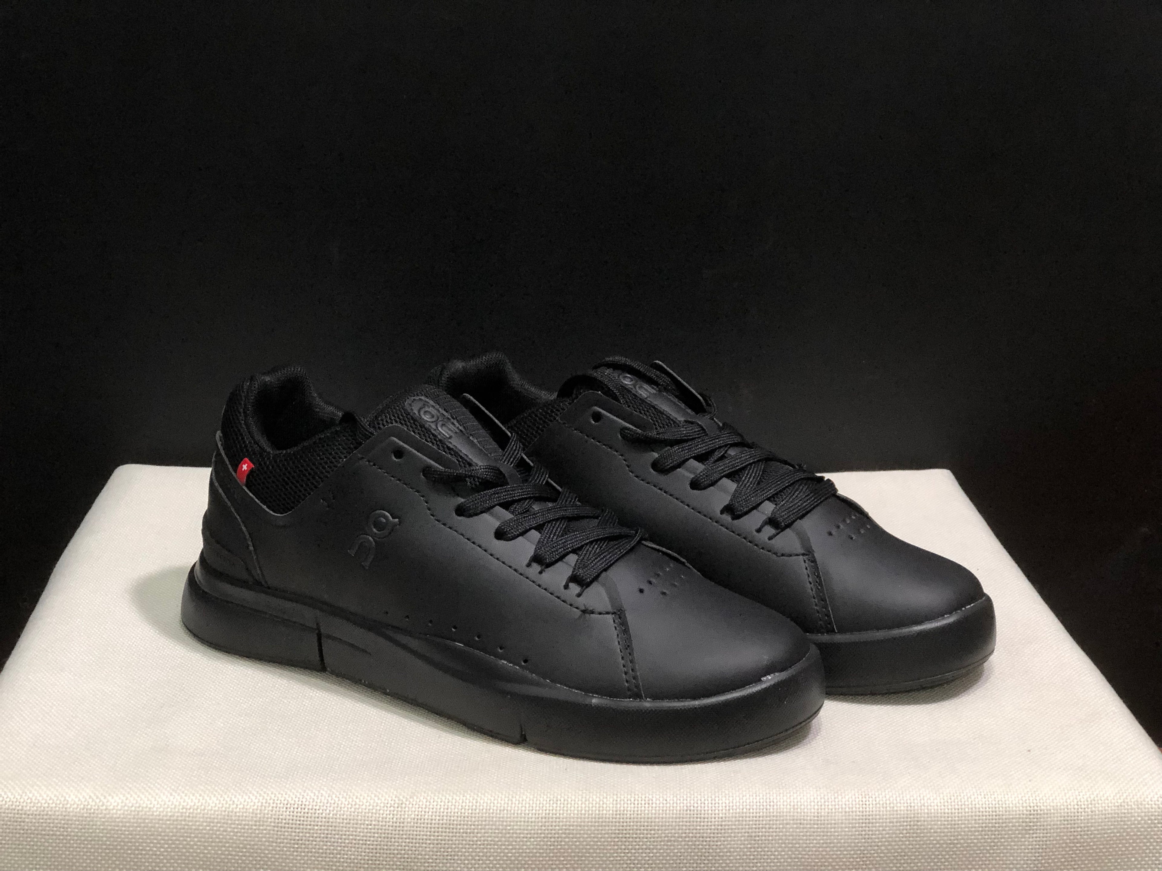 On Running The Roger Spin Board Shoes All Black